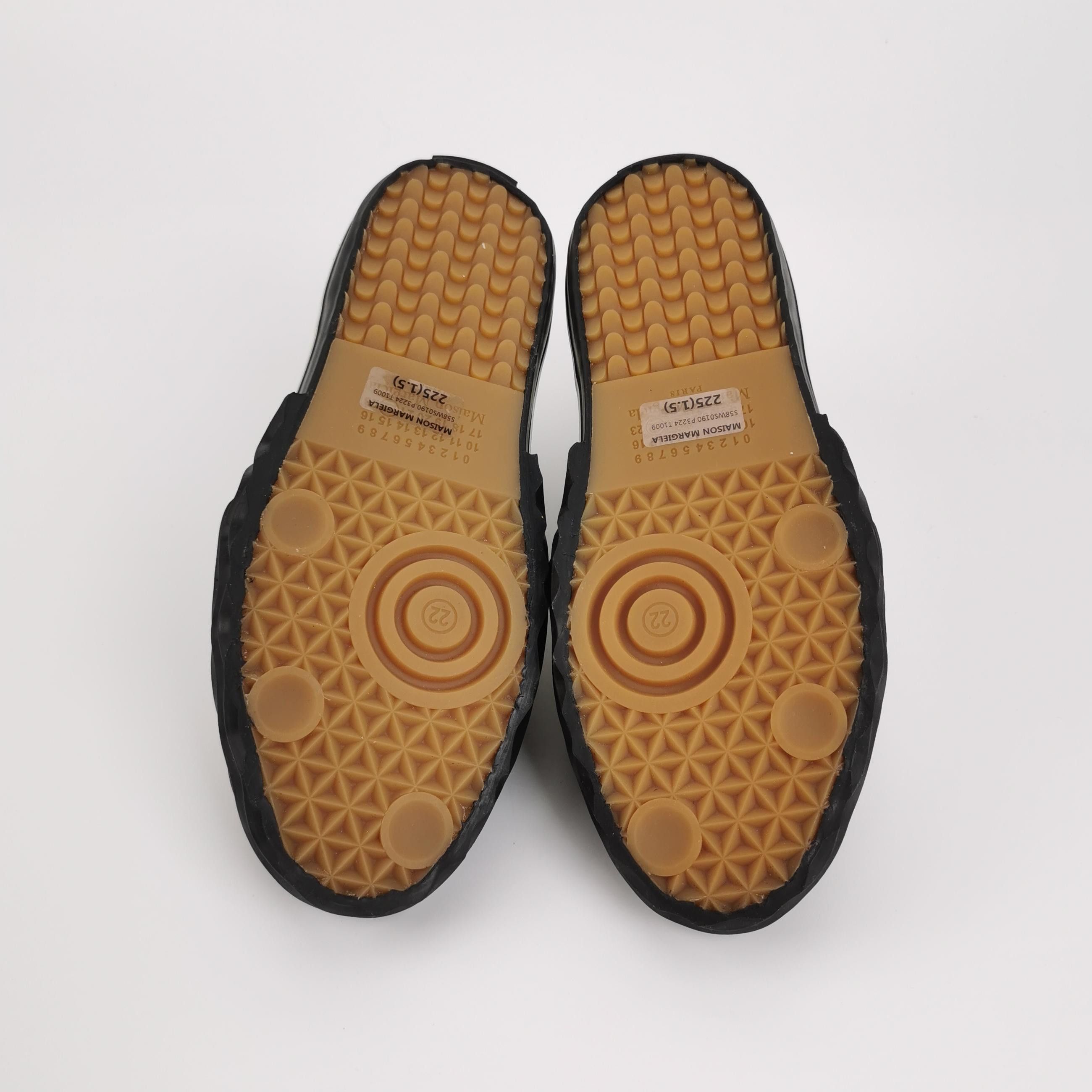 Maison Margiela Maison Margiela Replica Low-Top Sneakers Size 35 Size US 5 / IT 35 - 5 Thumbnail