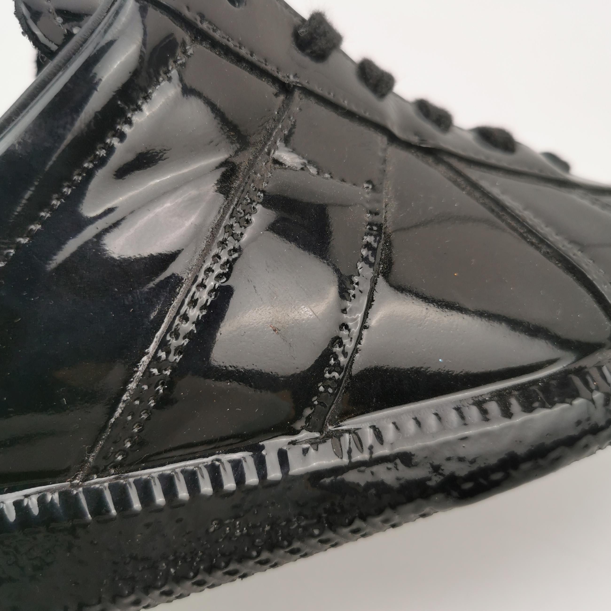 Maison Margiela Maison Margiela Black Patent Replica Sneakers Size 36 Size US 6 / IT 36 - 9 Thumbnail