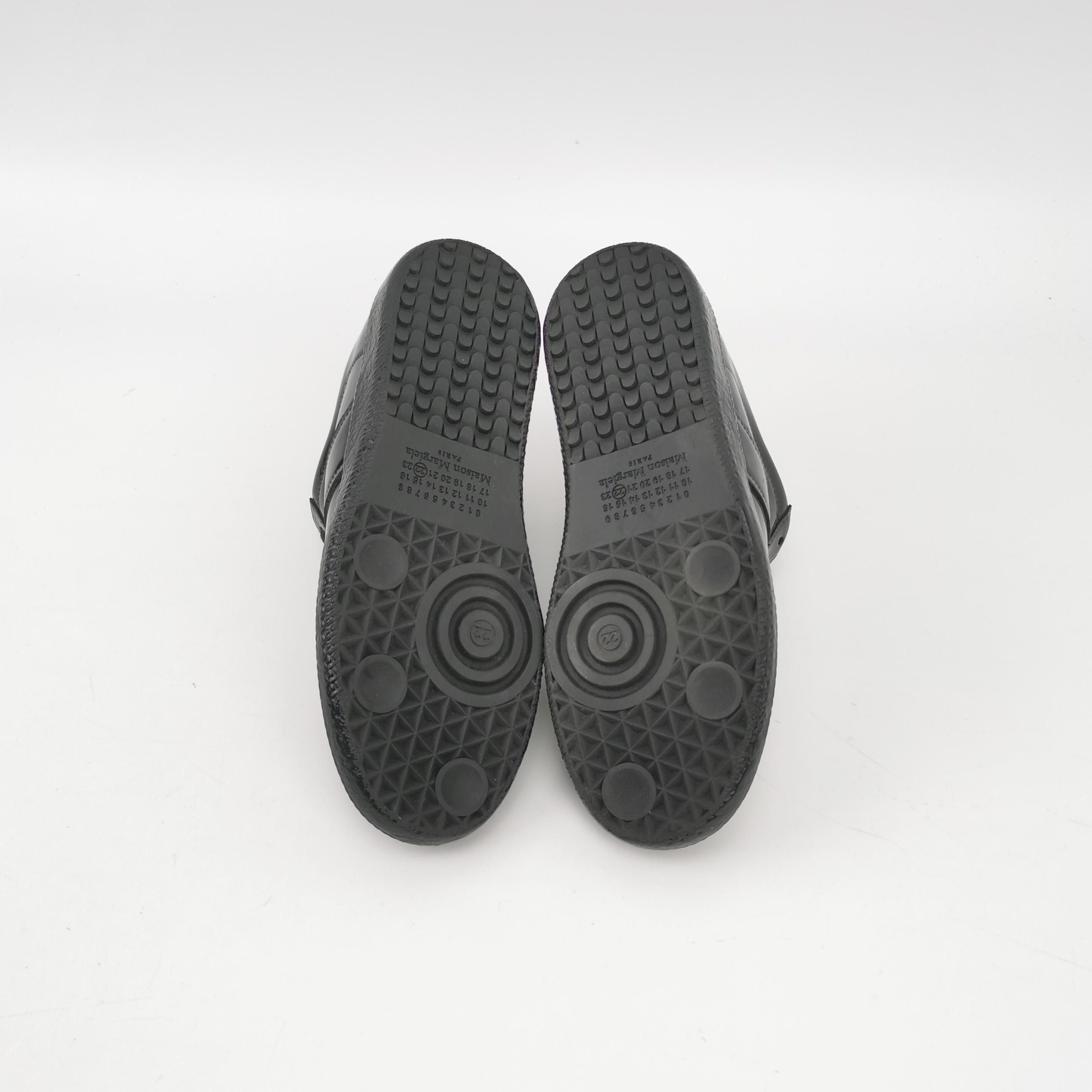 Maison Margiela Maison Margiela Black Patent Replica Sneakers Size 36 Size US 6 / IT 36 - 5 Thumbnail