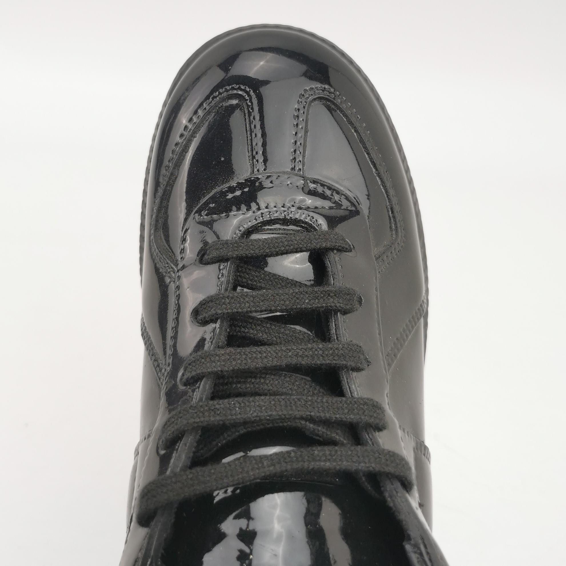 Maison Margiela Maison Margiela Black Patent Replica Sneakers Size 36 Size US 6 / IT 36 - 6 Thumbnail