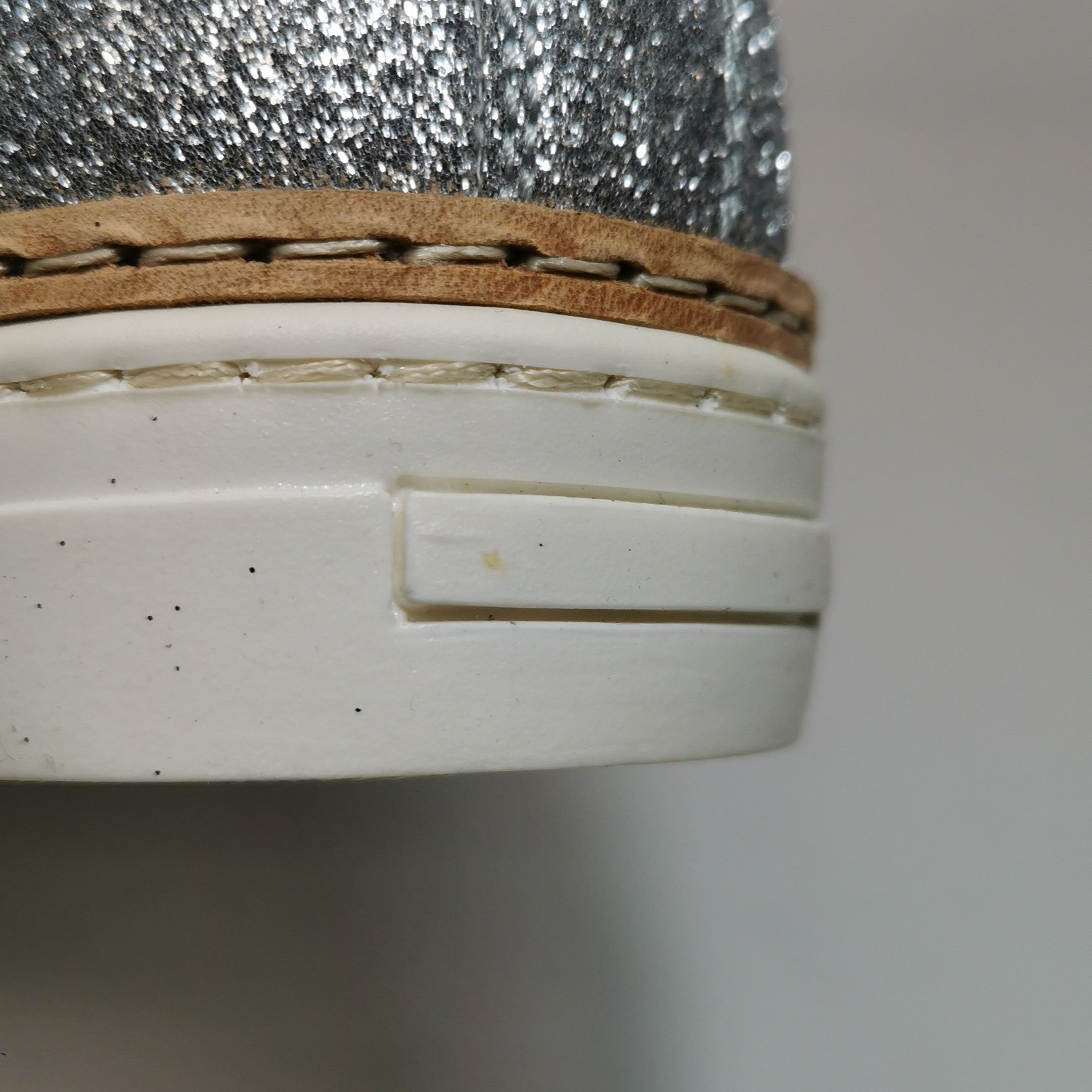 Maison Margiela Maison Margiela Glitter Fur Slip Ons Size 38 Size US 8 / IT 38 - 6 Thumbnail