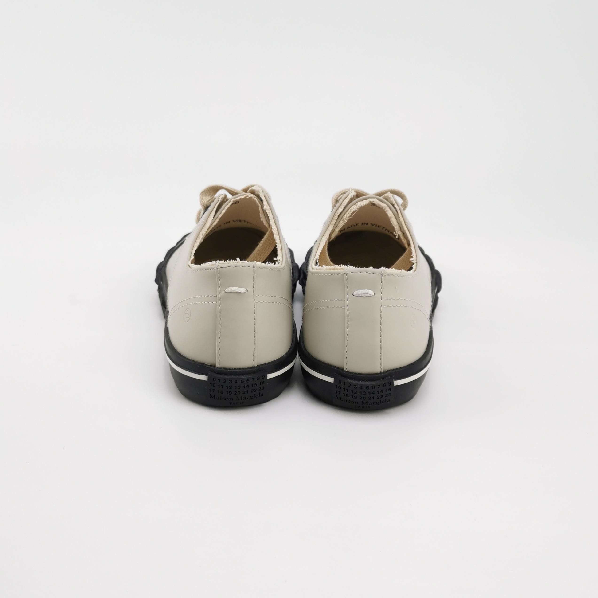 Maison Margiela Maison Margiela Beige Low-Top Sneakers Size 36 Size US 6 / IT 36 - 4 Thumbnail
