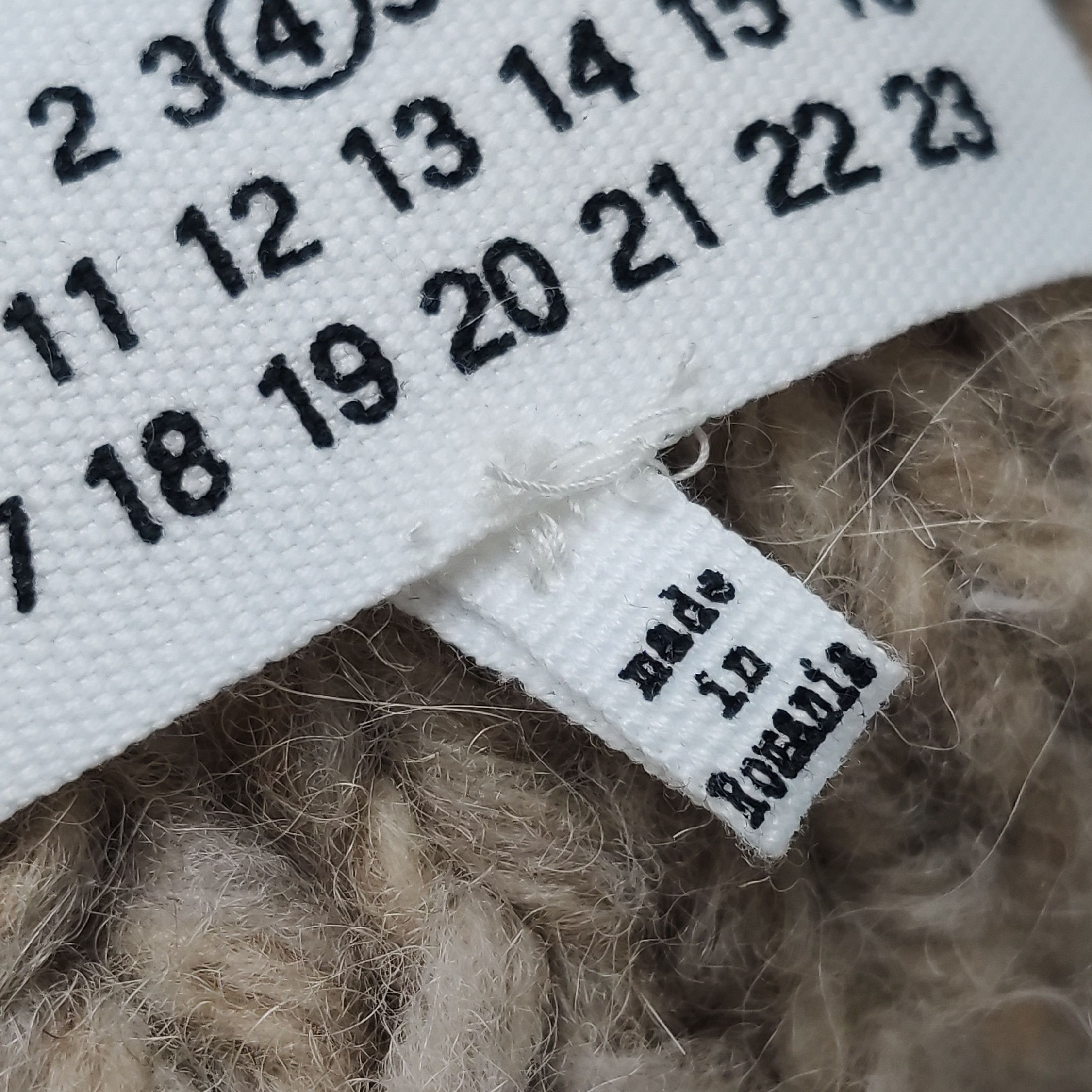 Maison Margiela Maison Margiela Cable Knit Cardigan Size L Size L / US 10 / IT 46 - 8 Thumbnail
