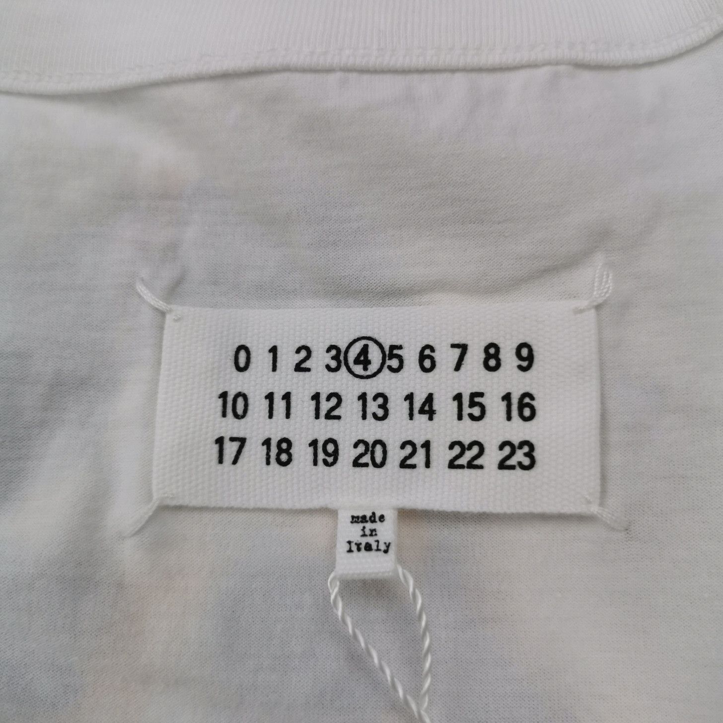 Maison Margiela Maison Margiela Graphic T-Shirt Size XS Size XS / US 0-2 / IT 36-38 - 6 Thumbnail