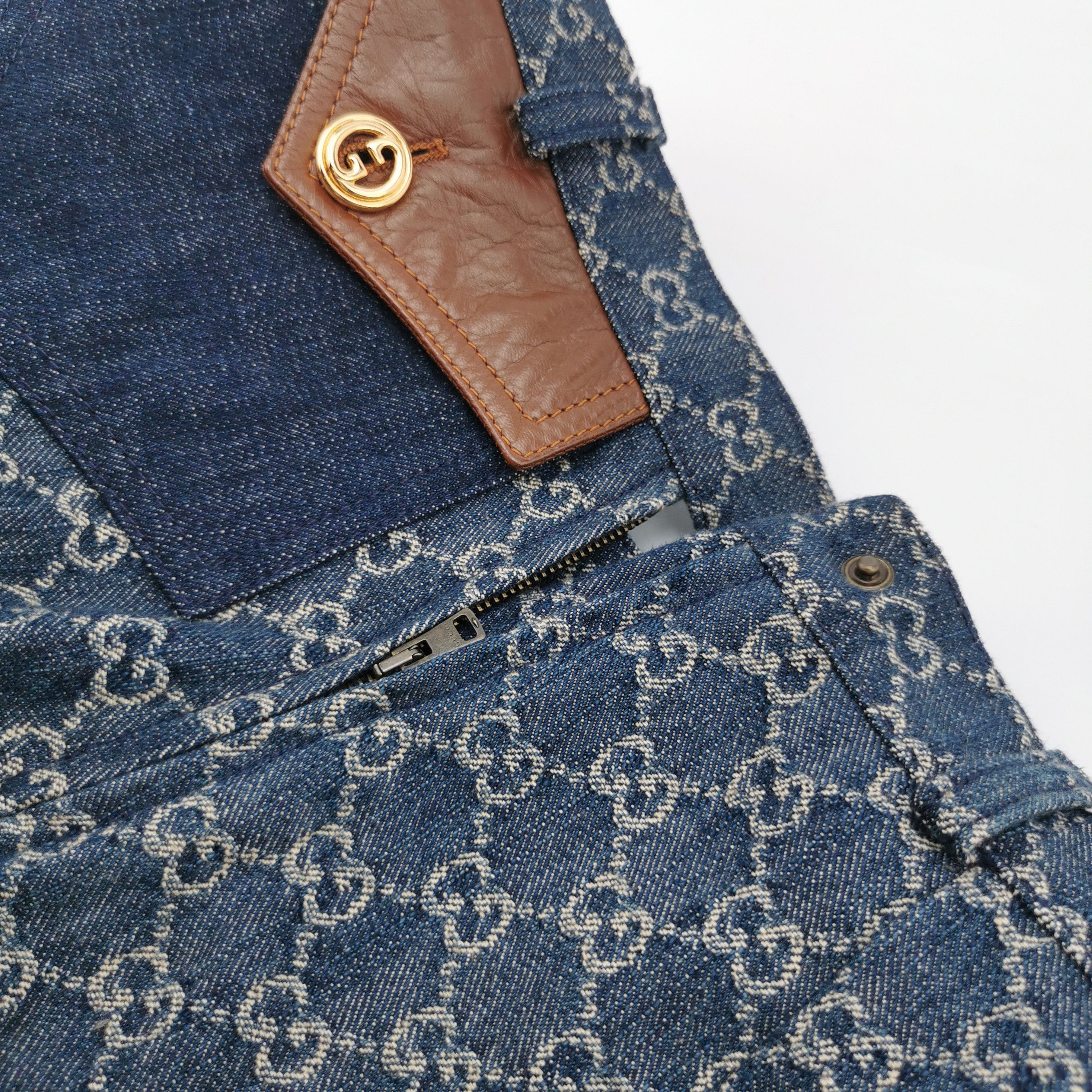 Gucci Gucci GG Monogram Leather Trim Shorts IT 38 Size 26" / US 2 / IT 38 - 6 Thumbnail