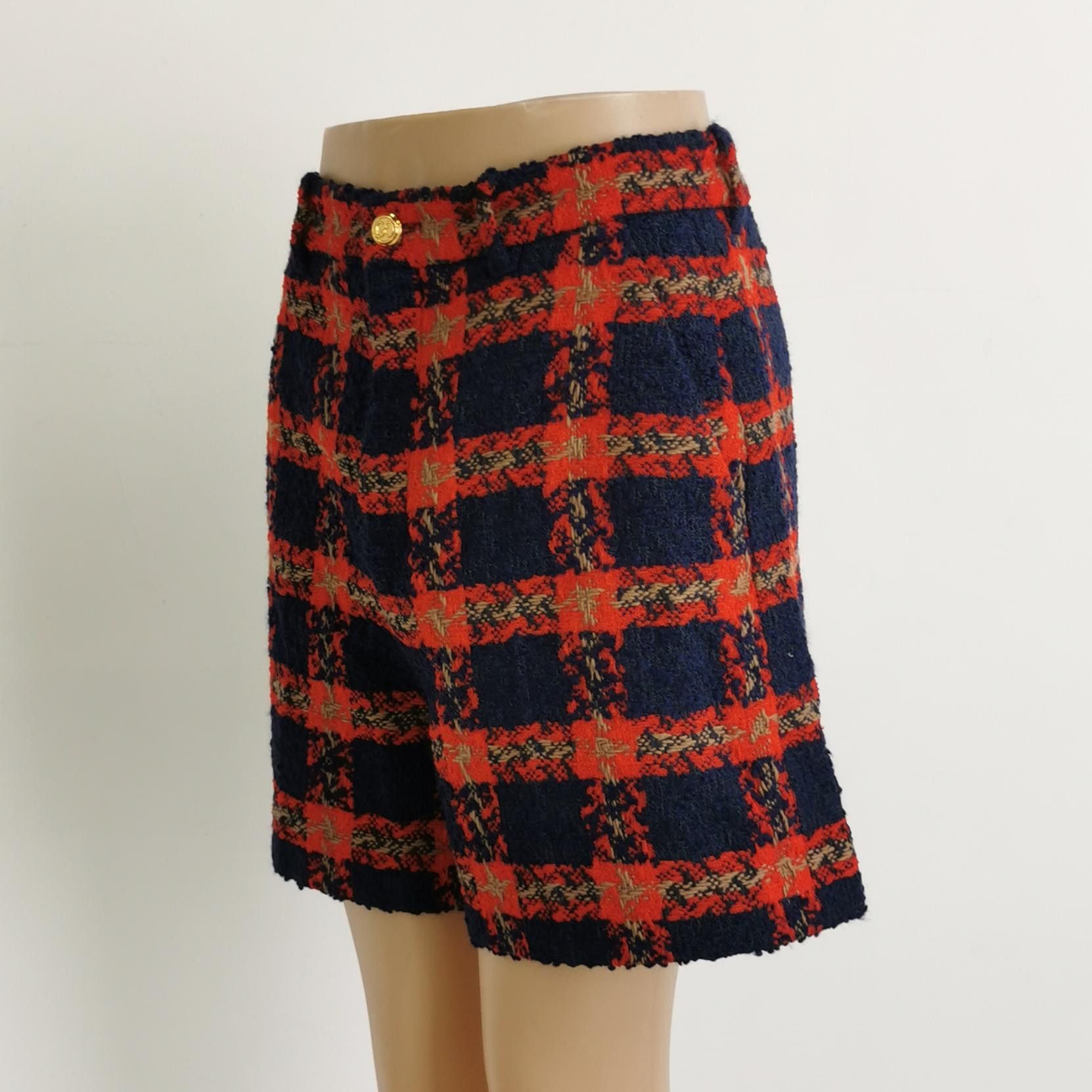 Gucci Gucci Plaid Tweed Shorts Size 38 Size 26" / US 2 / IT 38 - 2 Thumbnail