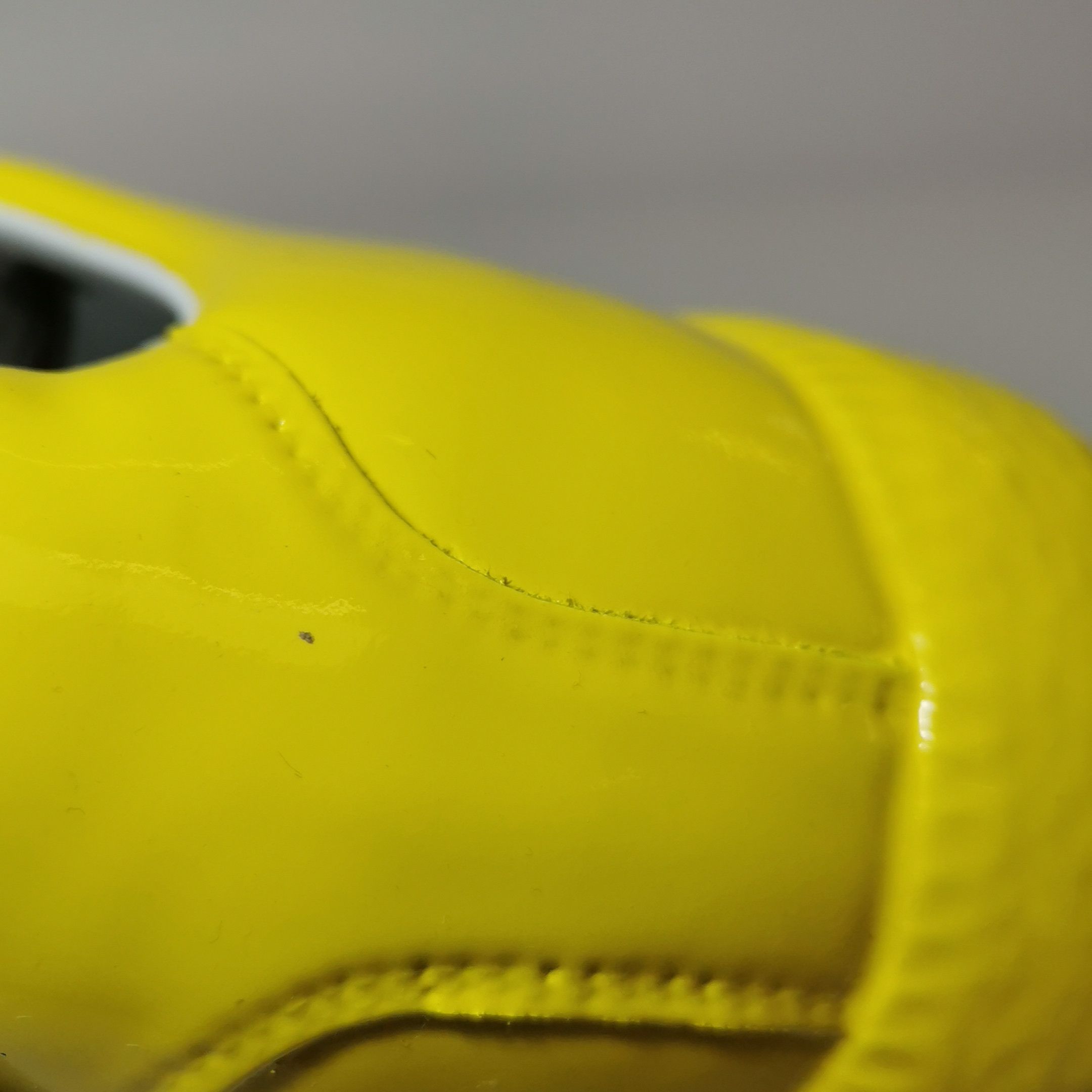 Maison Margiela Maison Margiela Yellow Patent Low-Top Sneakers Size 37 Size US 7 / IT 37 - 7 Thumbnail