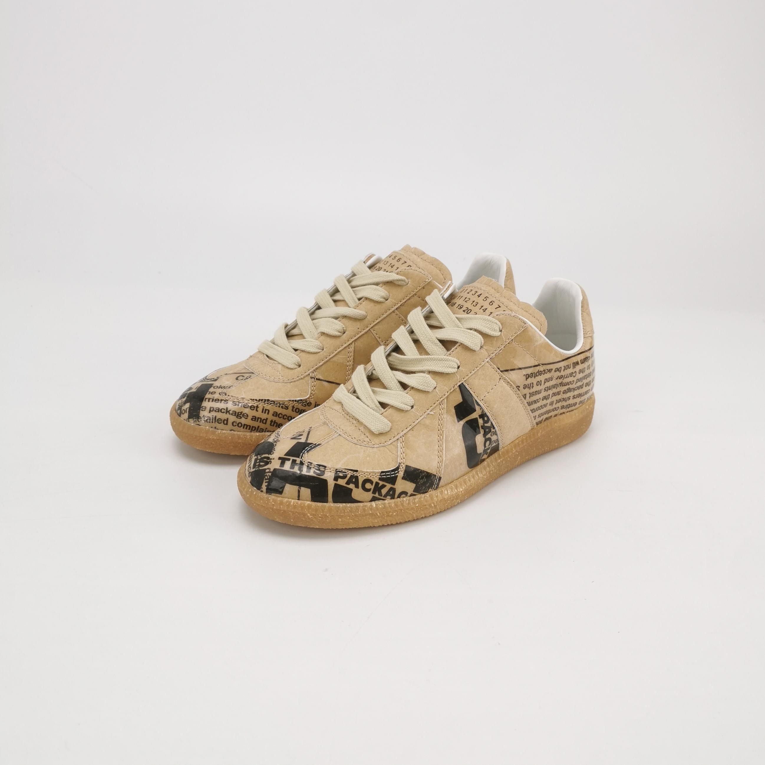 Maison Margiela Maison Margiela Printed Replica Low-Top Sneakers 35 Size US 5 / IT 35 - 2 Thumbnail