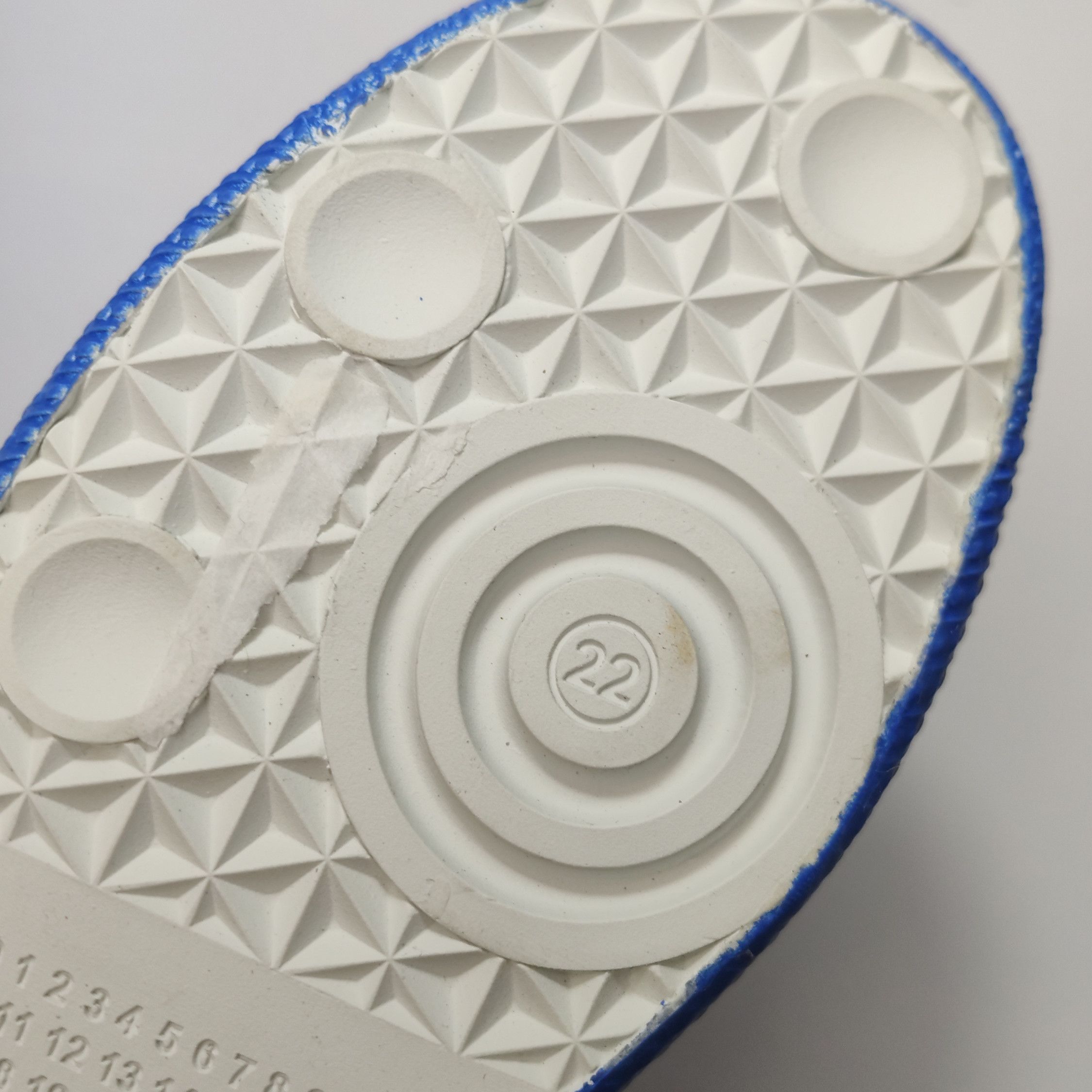 Maison Margiela Maison Margiela Blue Patent Replica Sneakers Size 36 Size US 6 / IT 36 - 9 Thumbnail