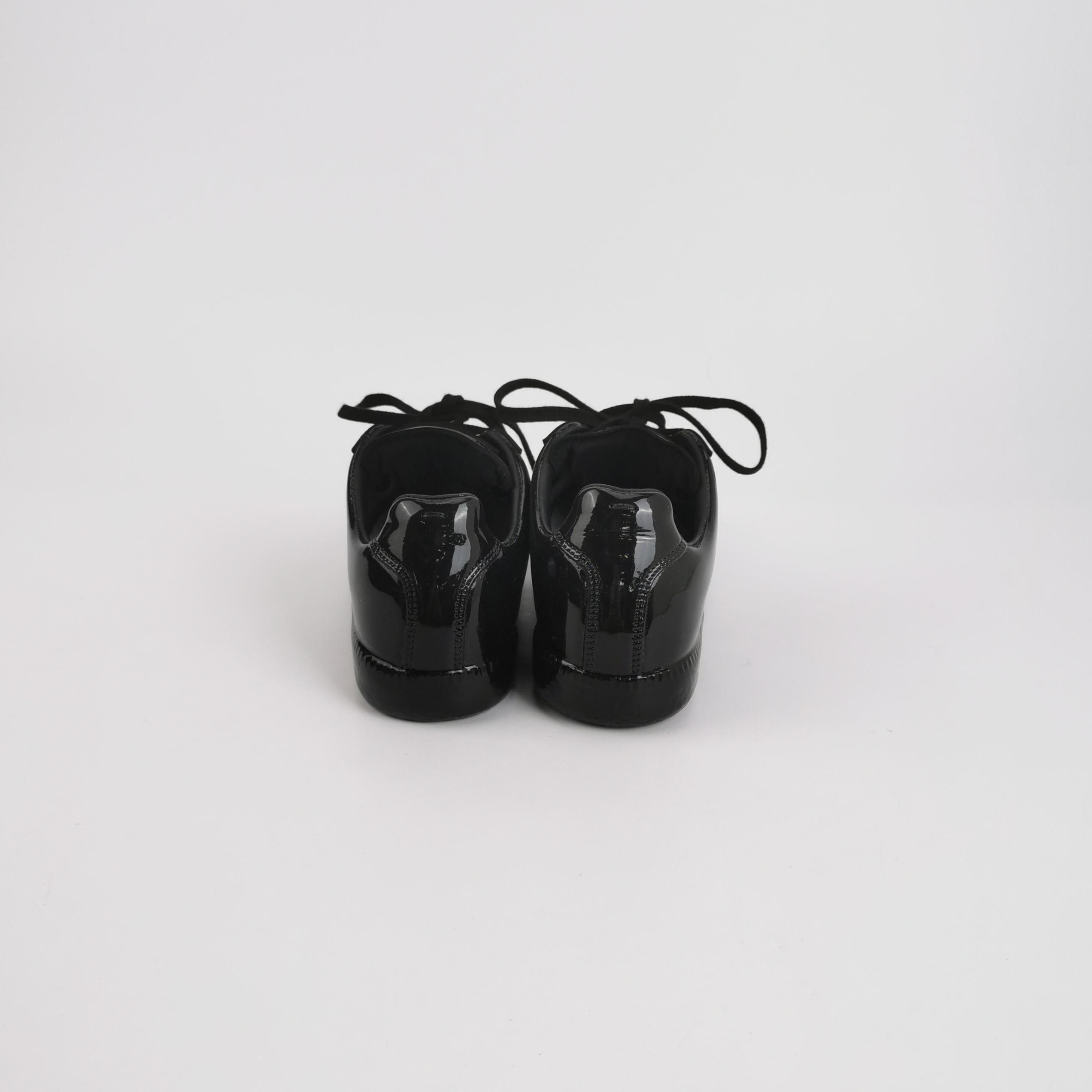 Maison Margiela Maison Margiela Patent Leather Replica Sneakers Size 35 Size US 5 / IT 35 - 4 Thumbnail