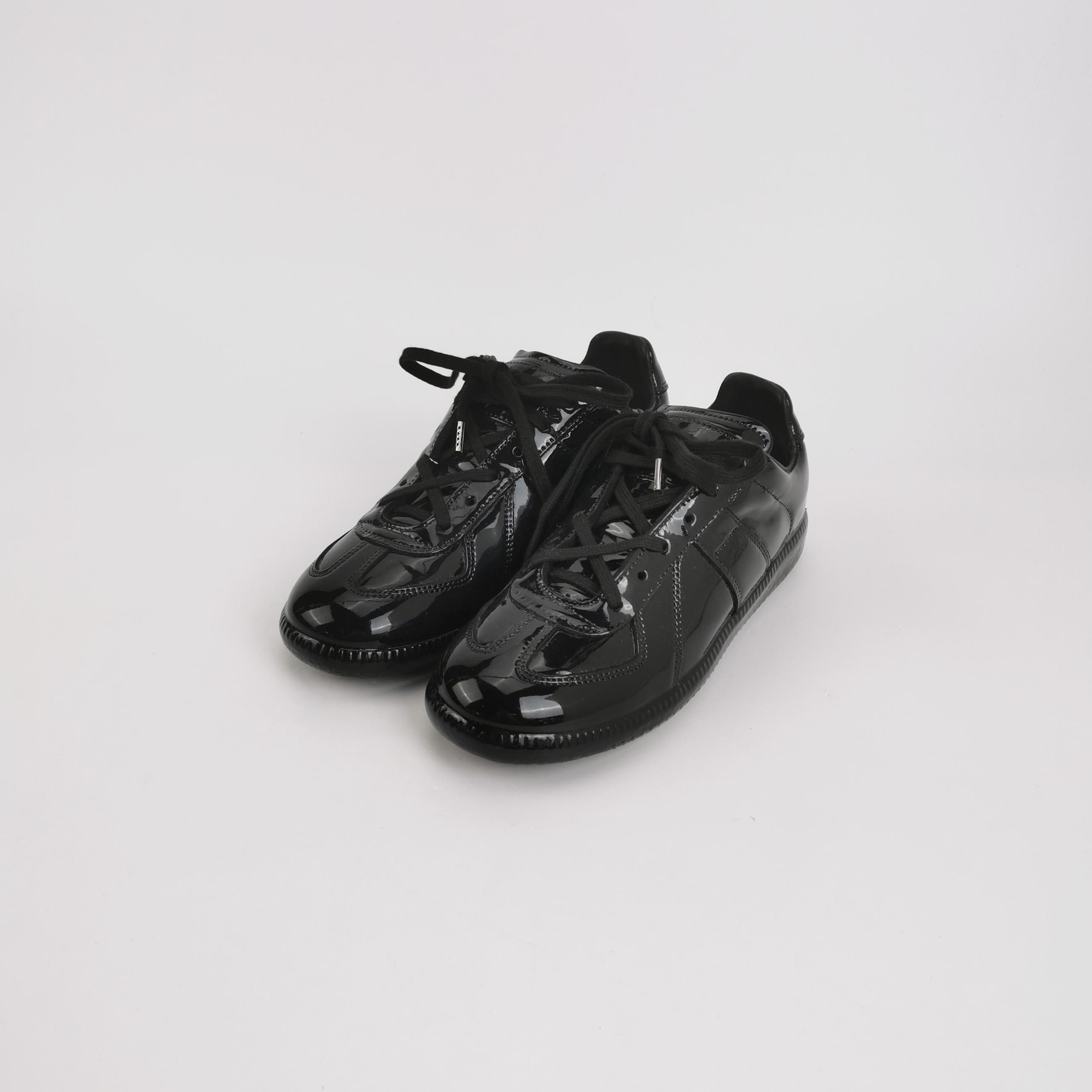 Maison Margiela Maison Margiela Patent Leather Replica Sneakers Size 35 Size US 5 / IT 35 - 2 Thumbnail