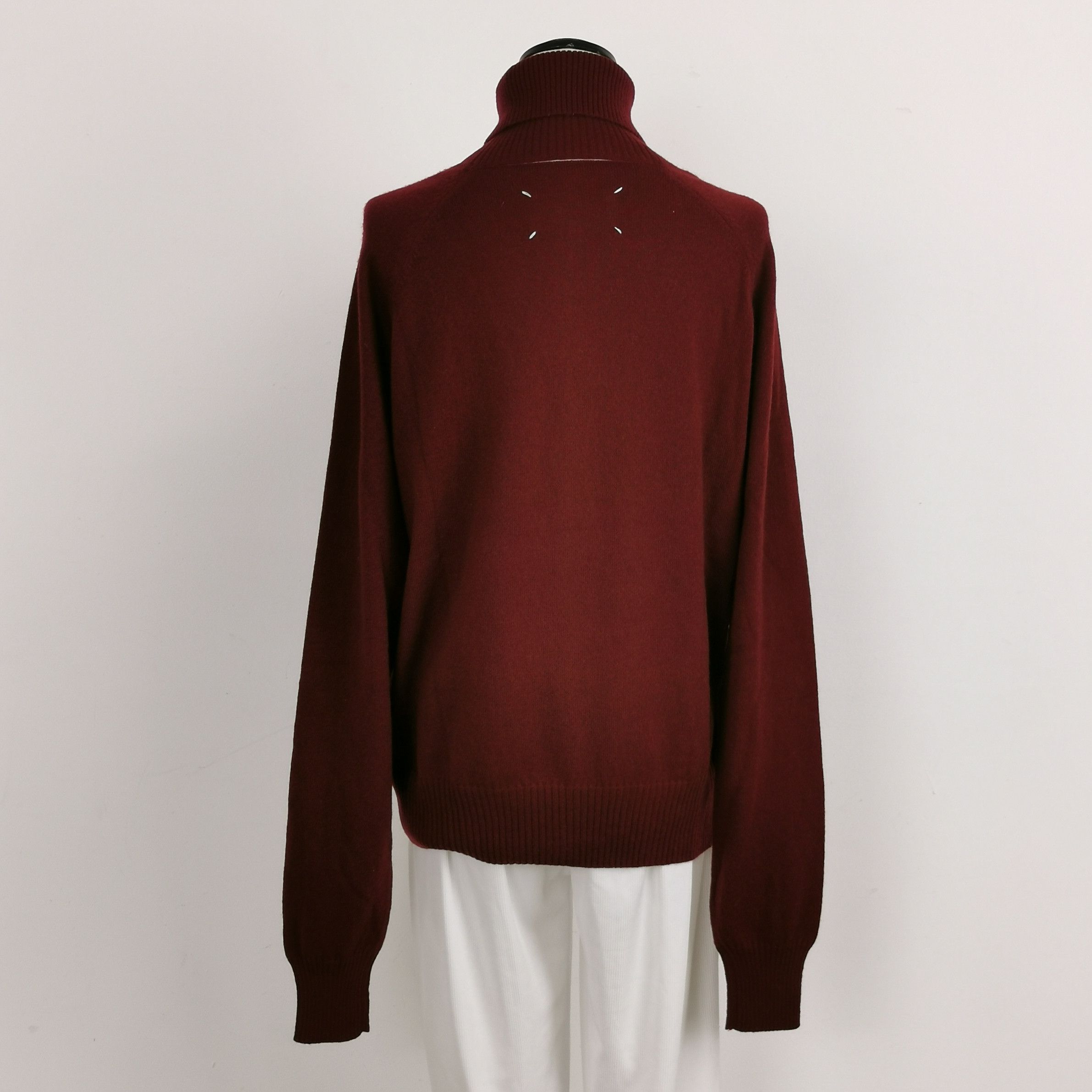 Maison Margiela Maison Margiela Cashmere Cutout Turtleneck Sweater M Size M / US 6-8 / IT 42-44 - 2 Thumbnail