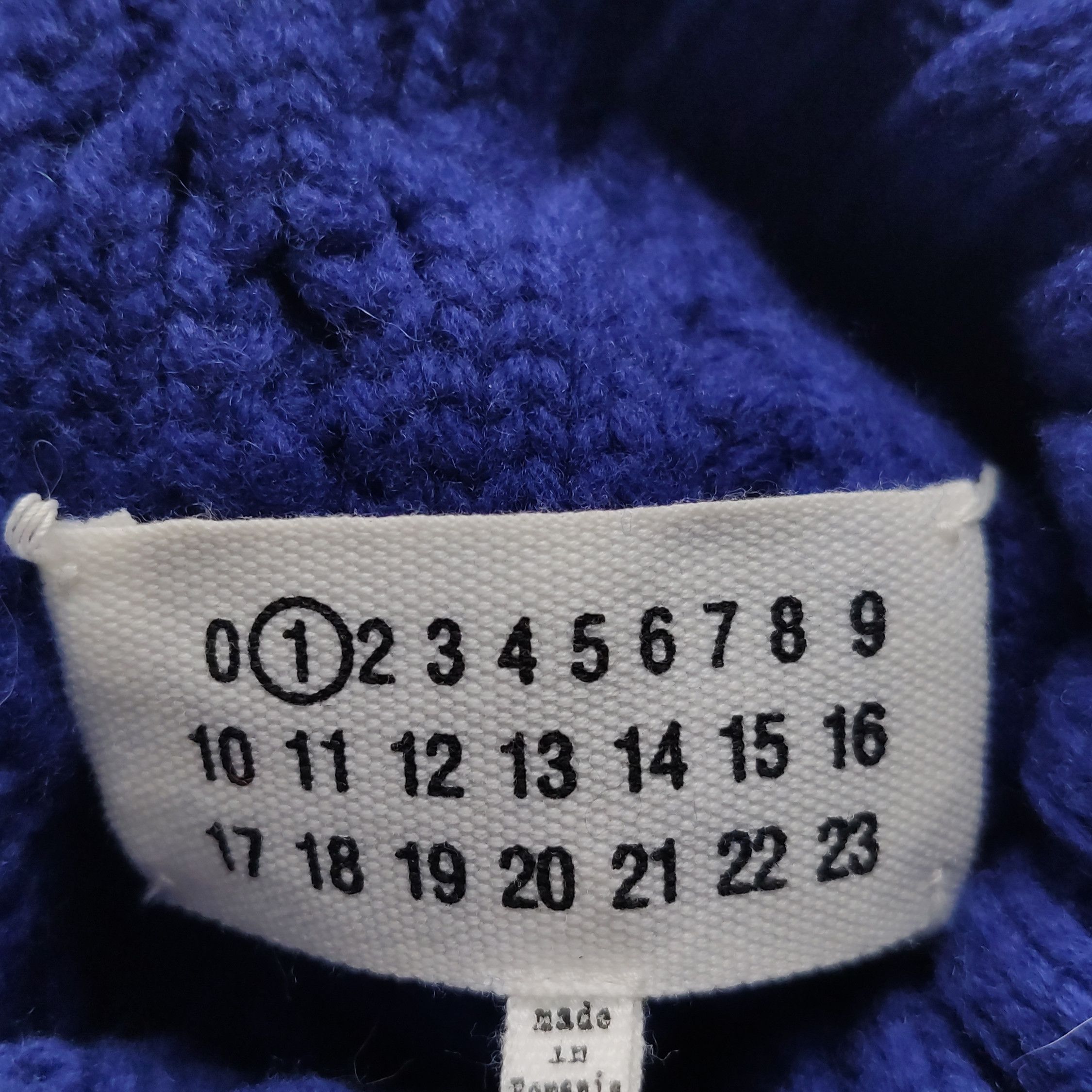 Maison Margiela Maison Margiela Cable Knit Turtleneck Sweater Size S Size S / US 4 / IT 40 - 5 Thumbnail