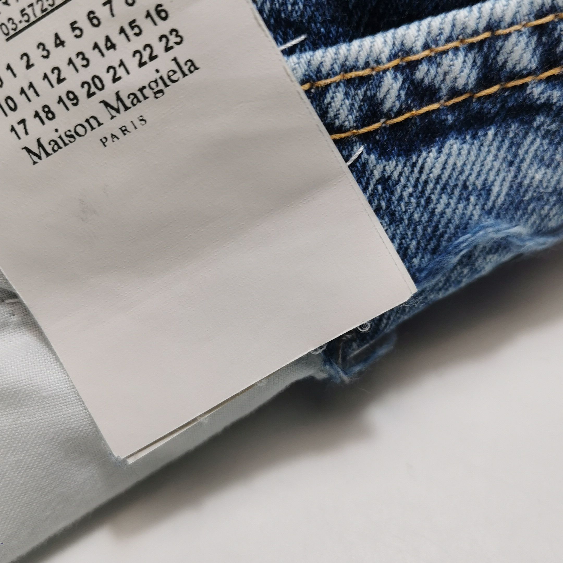 Maison Margiela Maison Margiela Frayed Wash Jeans Size 36 Size 25" / US 0 / IT 36 - 7 Thumbnail