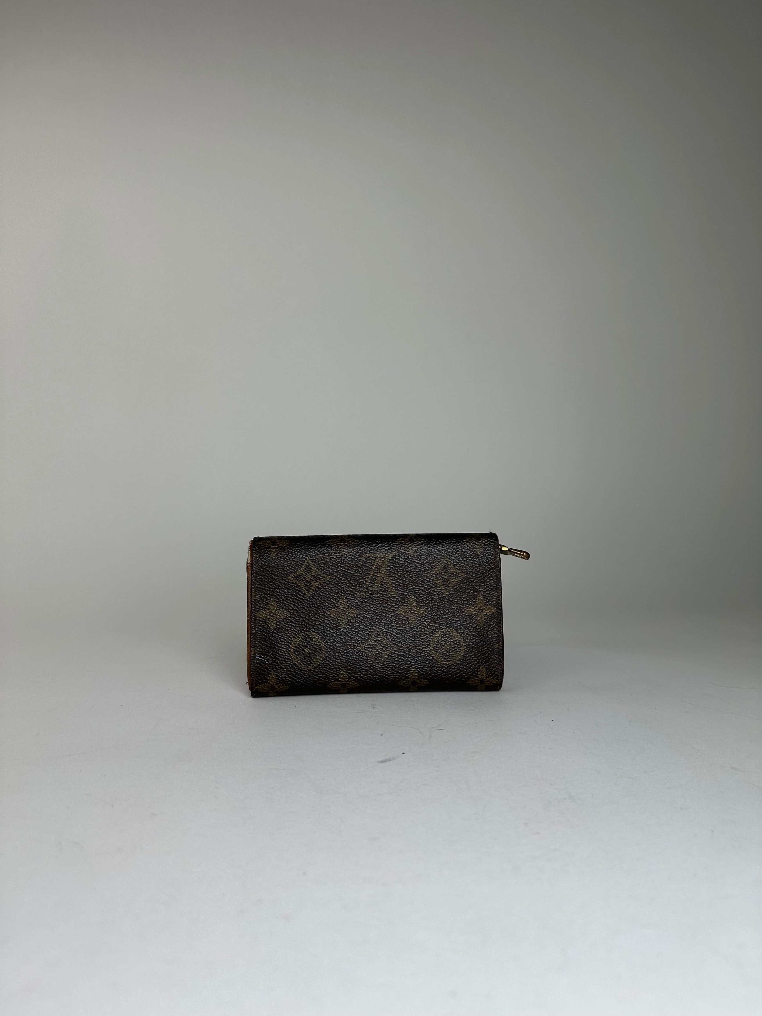 Louis Vuitton Monogram Canvas Wallet Brown Size ONE SIZE - 10 Thumbnail