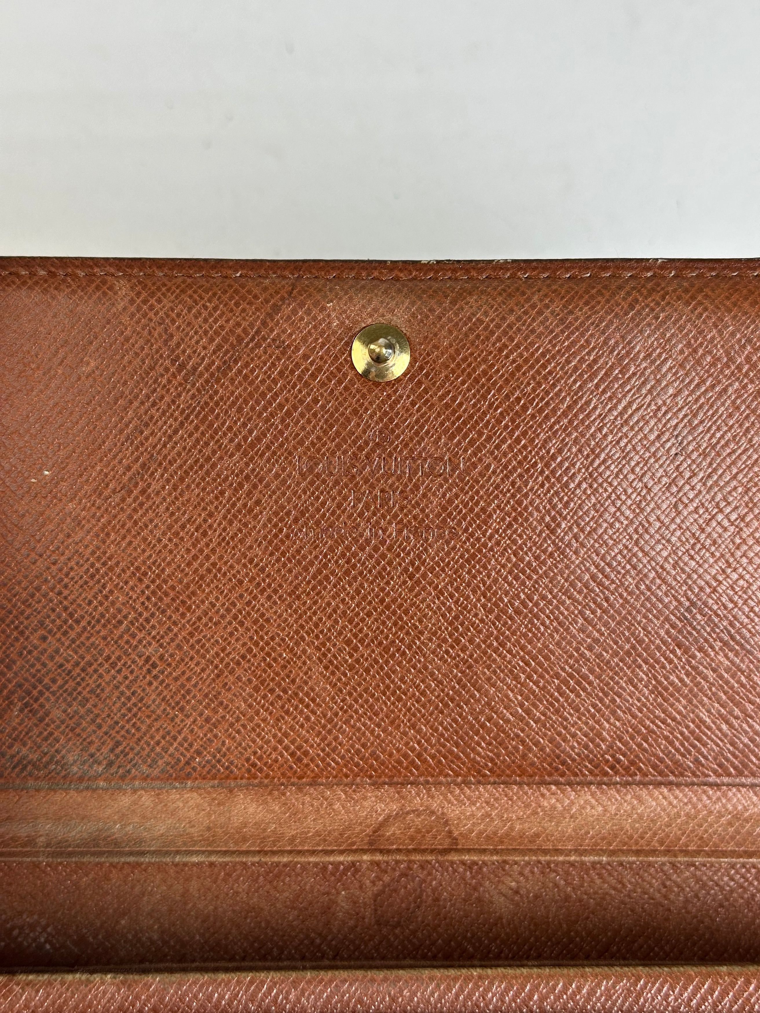 Louis Vuitton Monogram Canvas Wallet Brown Size ONE SIZE - 4 Thumbnail
