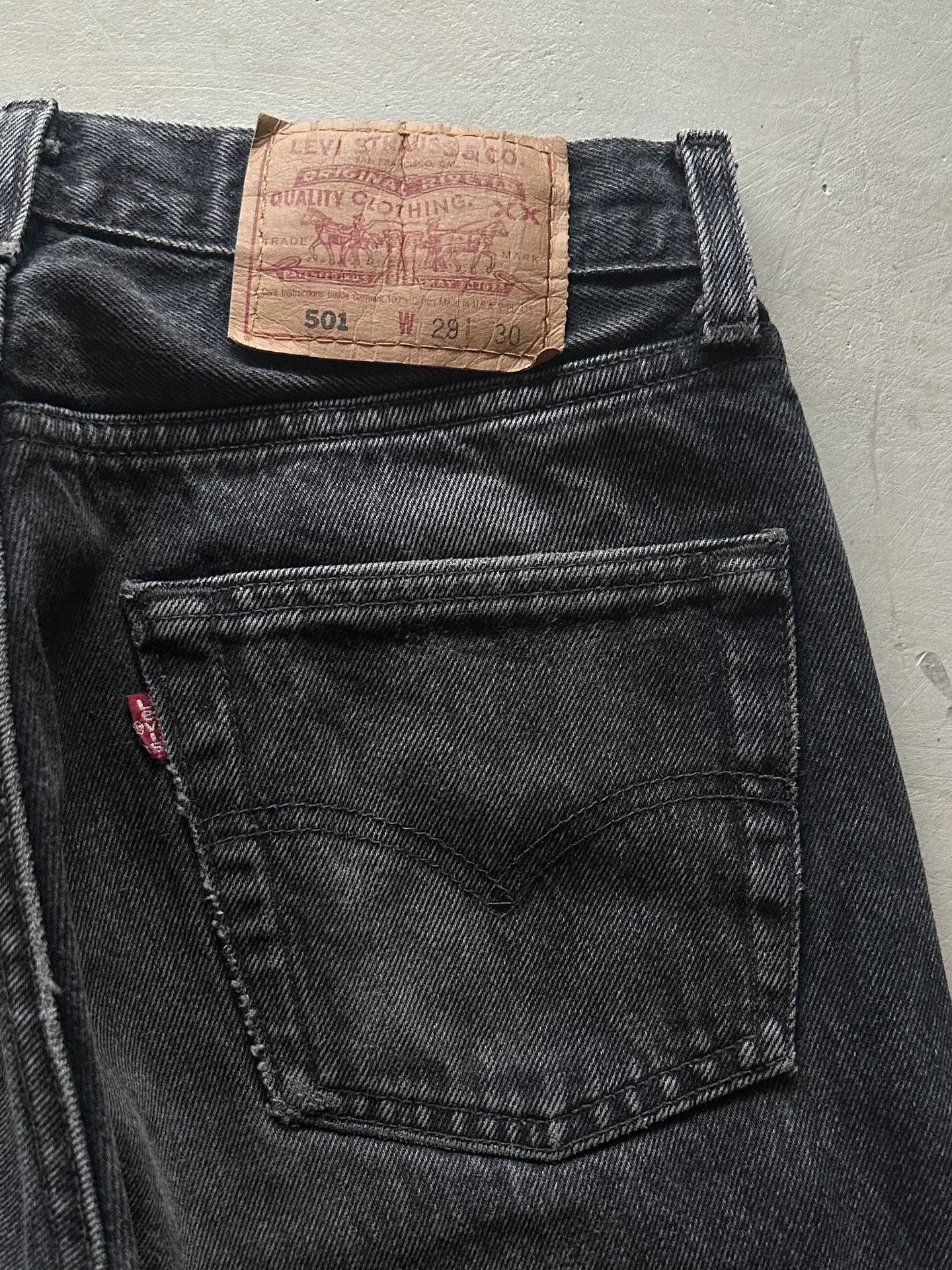 Vintage Vintage Levis 501 Black Women's Jeans Size 28" / US 6 / IT 42 - 3 Thumbnail