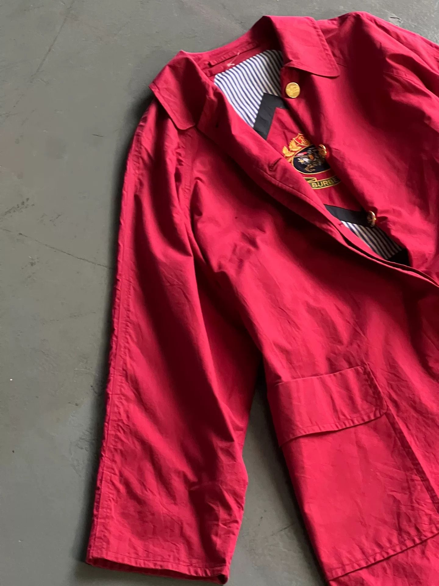 Vintage Vintage Burberry Red Trench Coat Size US M / EU 48-50 / 2 - 6 Thumbnail