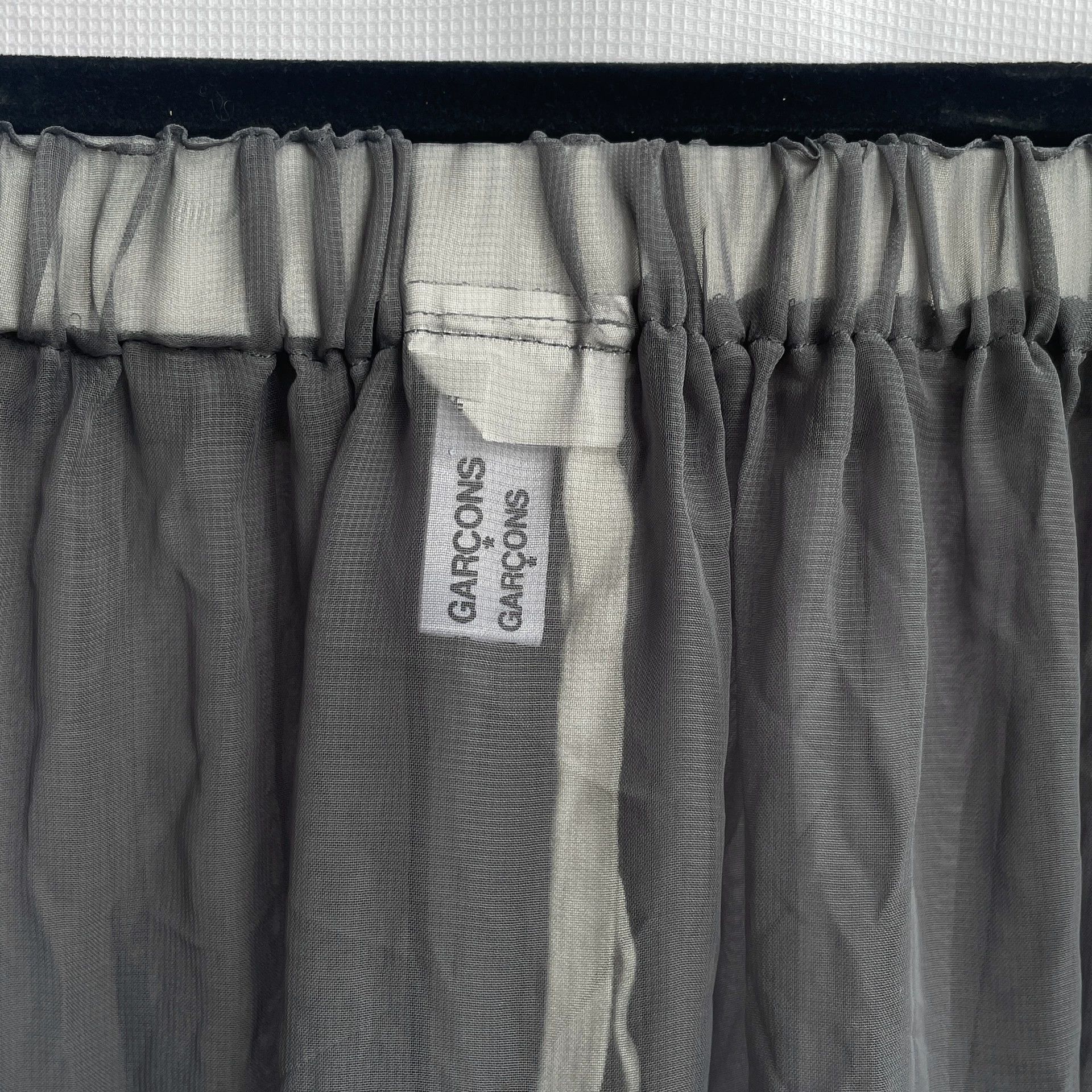 Rei Kawakubo Comme des Garcons Vintage Pleated Tulle Skirt Size 34" / US 12 / IT 48 - 5 Thumbnail