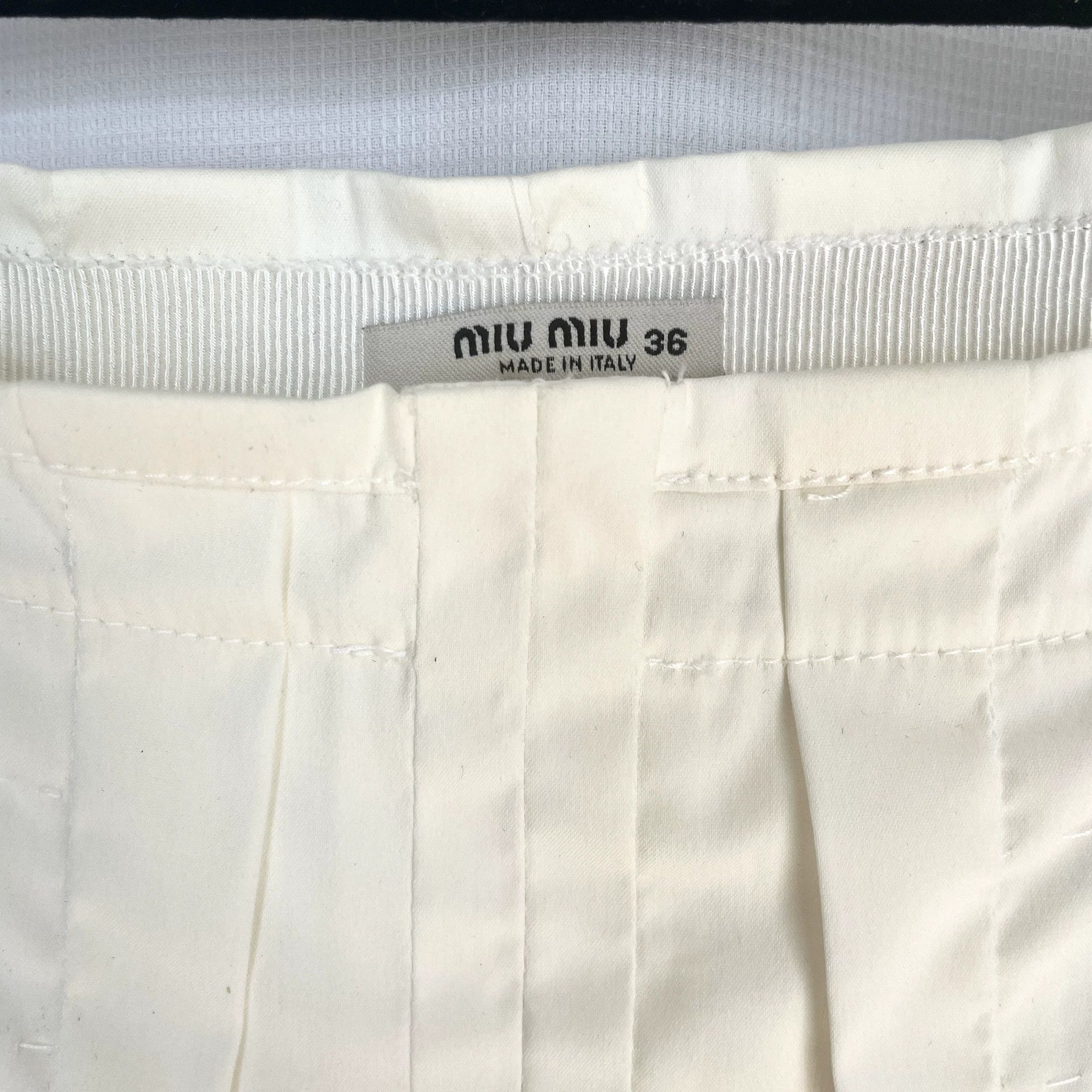 Miu Miu MiuMiu Cream White Pleated 3D Flower Skirt Size 36" / US 14 / IT 50 - 3 Thumbnail