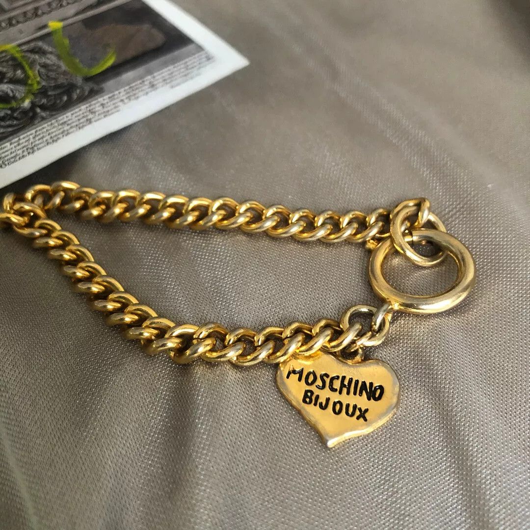 Moschino Moschino Vintage Gold-Heart Bracelet Size ONE SIZE - 2 Thumbnail