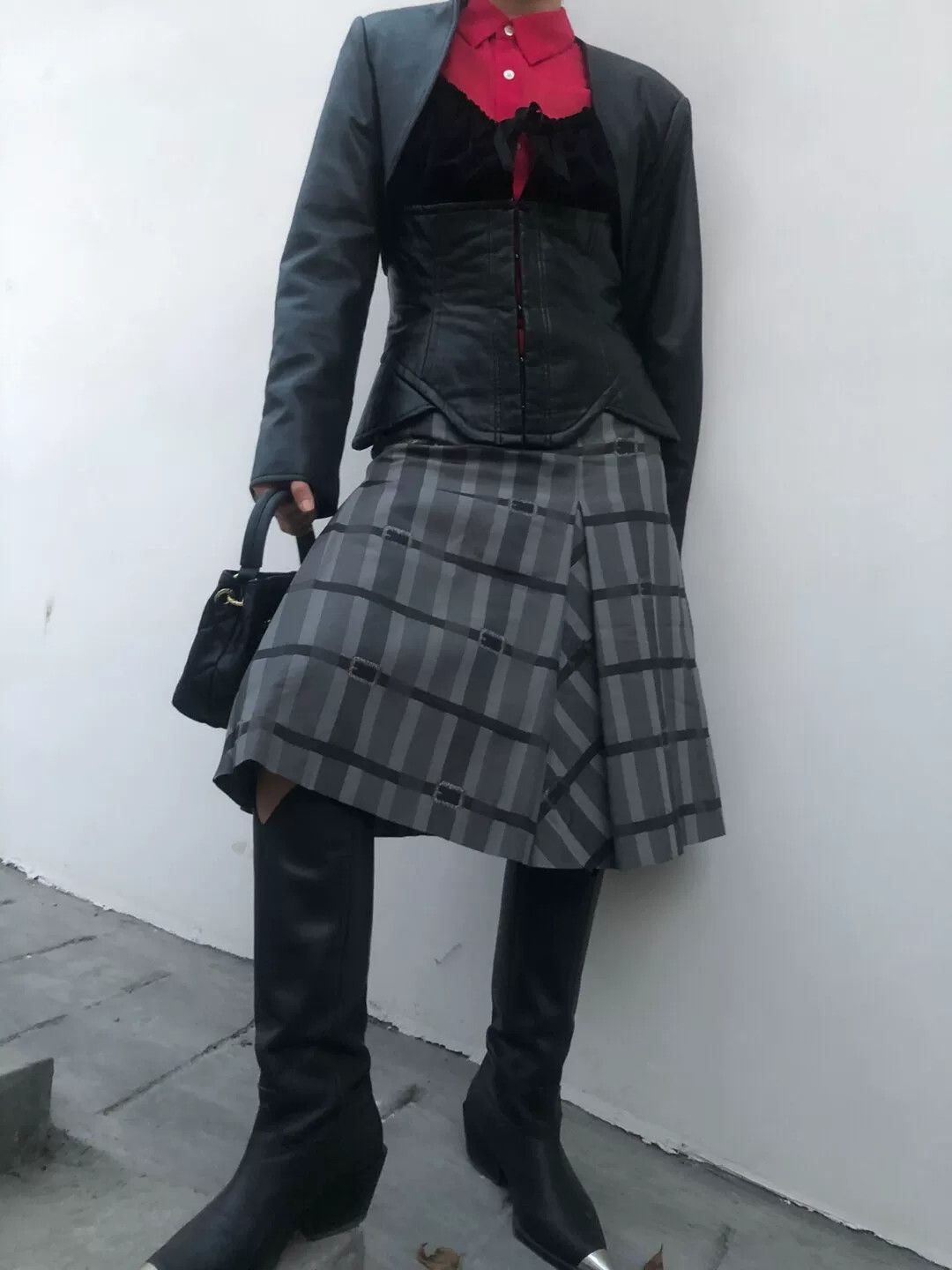 Burberry Burberry Vintage Gray Plaid Midi Skirt Size 40" / US 18 - 8 Thumbnail