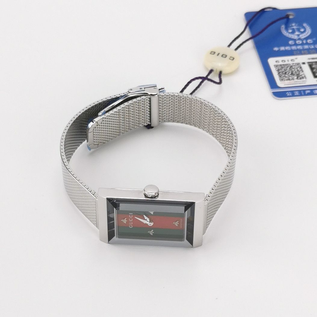 Gucci Gucci Women os Watches Size ONE SIZE - 2 Thumbnail
