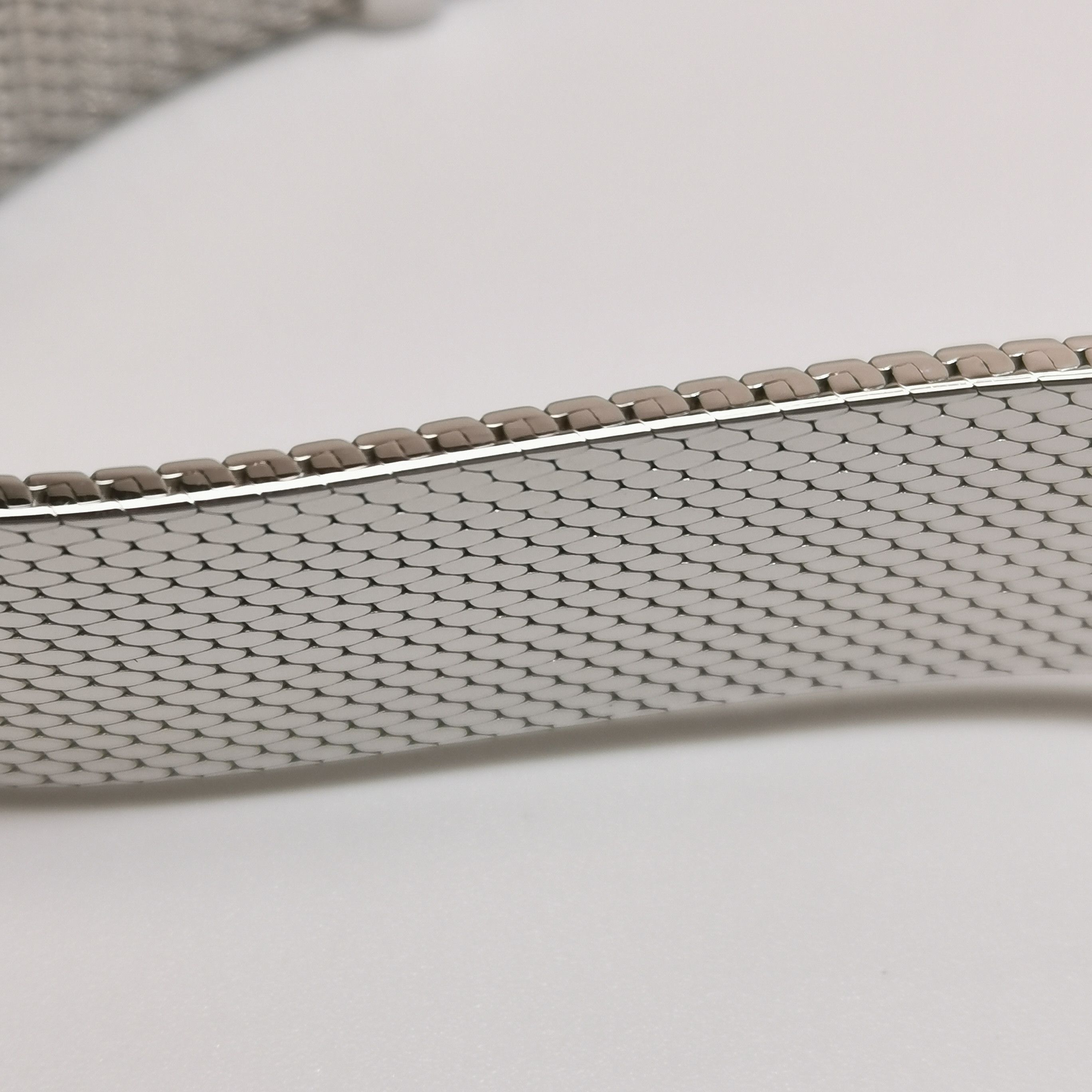 Gucci Gucci Women os Watches Size ONE SIZE - 11 Thumbnail