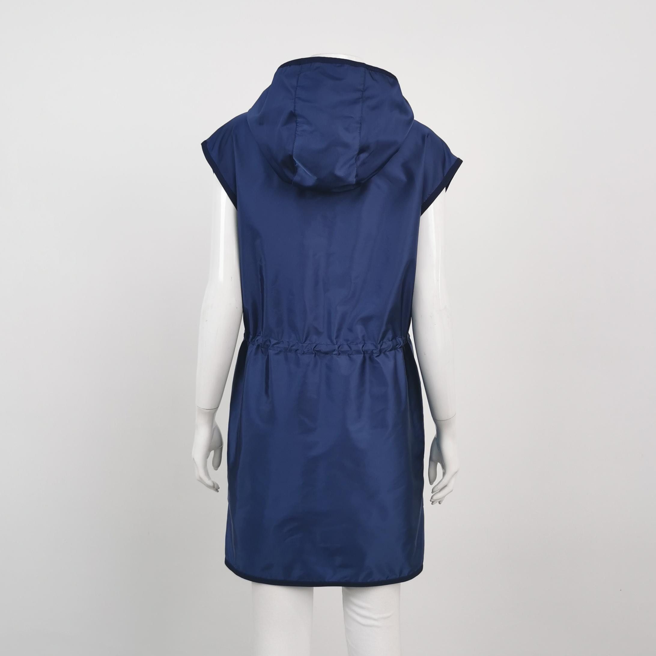 Gucci Gucci Logo Hooded Mini Dress Size 40 Size S / US 4 / IT 40 - 2 Thumbnail
