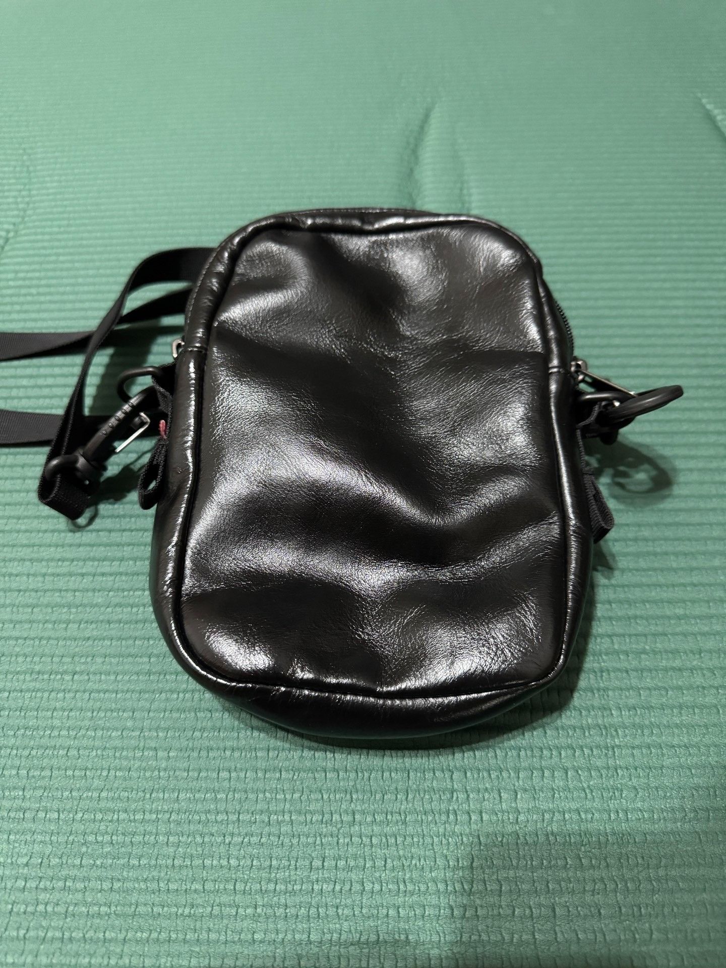 Supreme Supreme x The North Face Lambskin Crossbody Bag Size ONE SIZE - 4 Thumbnail
