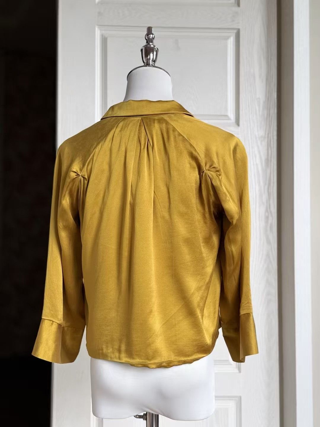 Anne Valerie Hash Anne Valerie Hash Silk Coat Size XS / US 0-2 / IT 36-38 - 2 Thumbnail