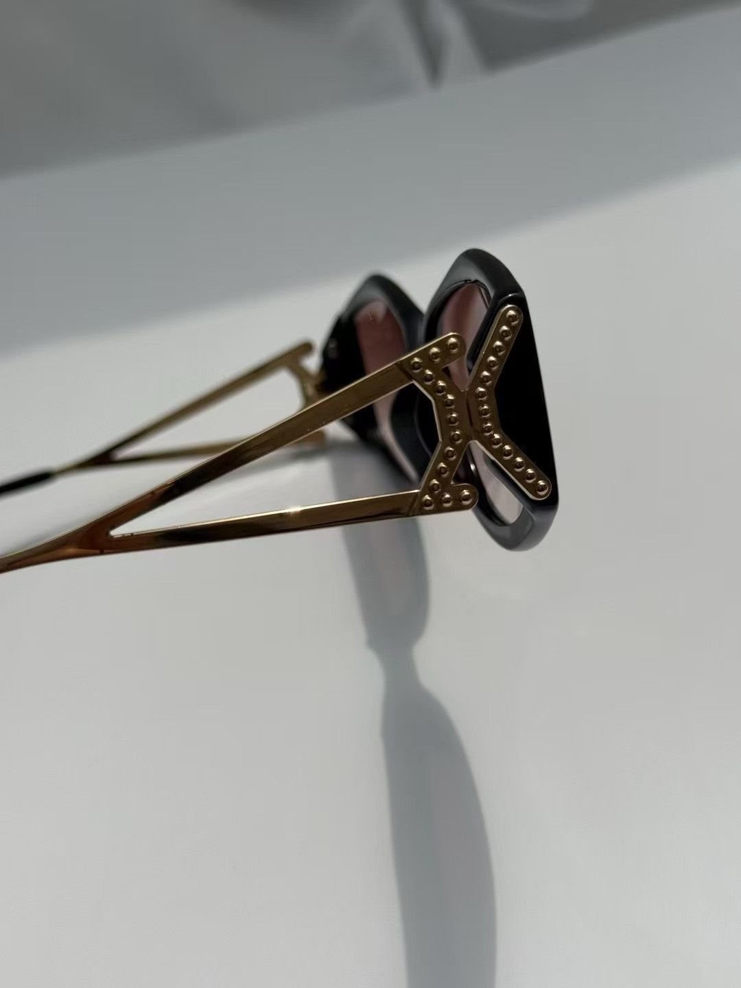 Paloma Picasso Paloma Picasso Sunglasses Size ONE SIZE - 9 Thumbnail