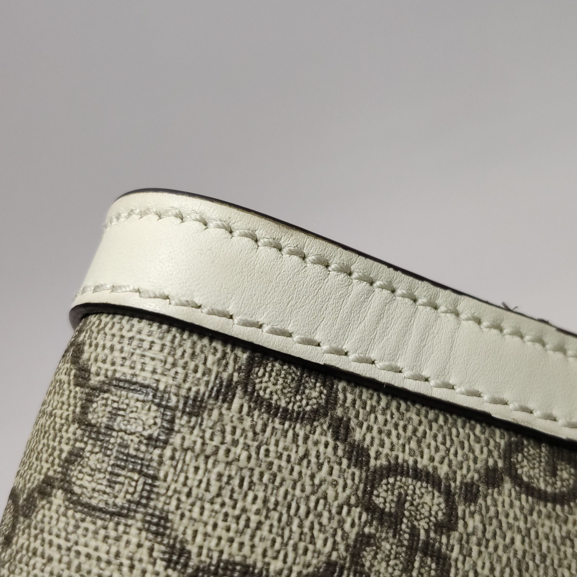 Gucci Gucci Women os Shoulder Bags Size ONE SIZE - 18 Thumbnail