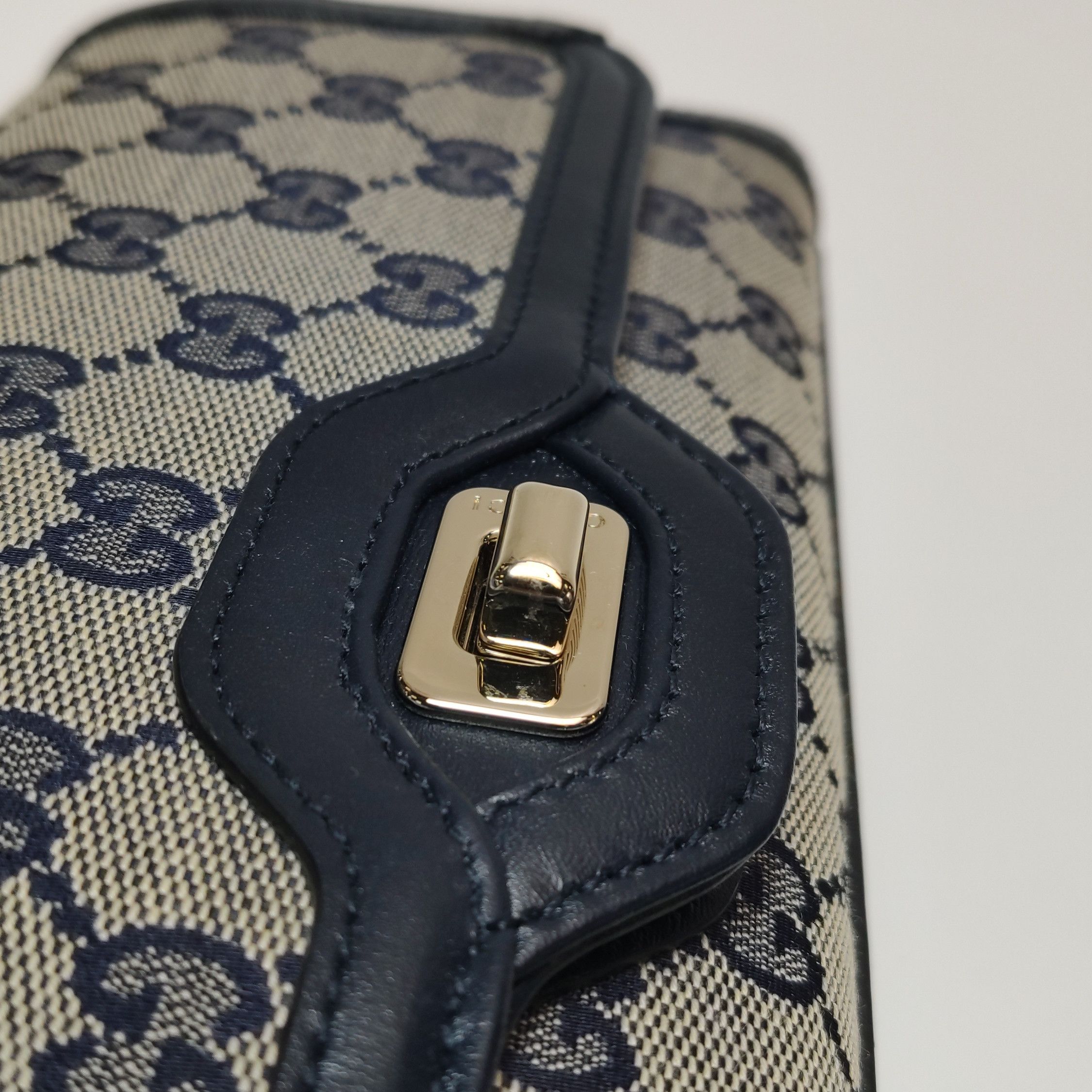 Gucci Gucci Women os Shoulder Bags Size ONE SIZE - 10 Thumbnail