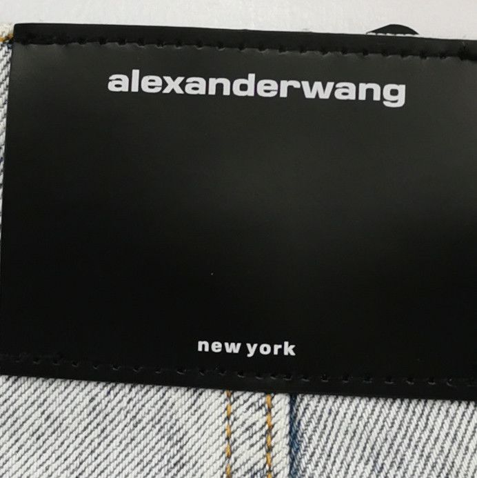 Alexander Wang Alexander Wang Distressed Light Wash Jeans Size 25 Size 25" / US 0 / IT 36 - 3 Thumbnail