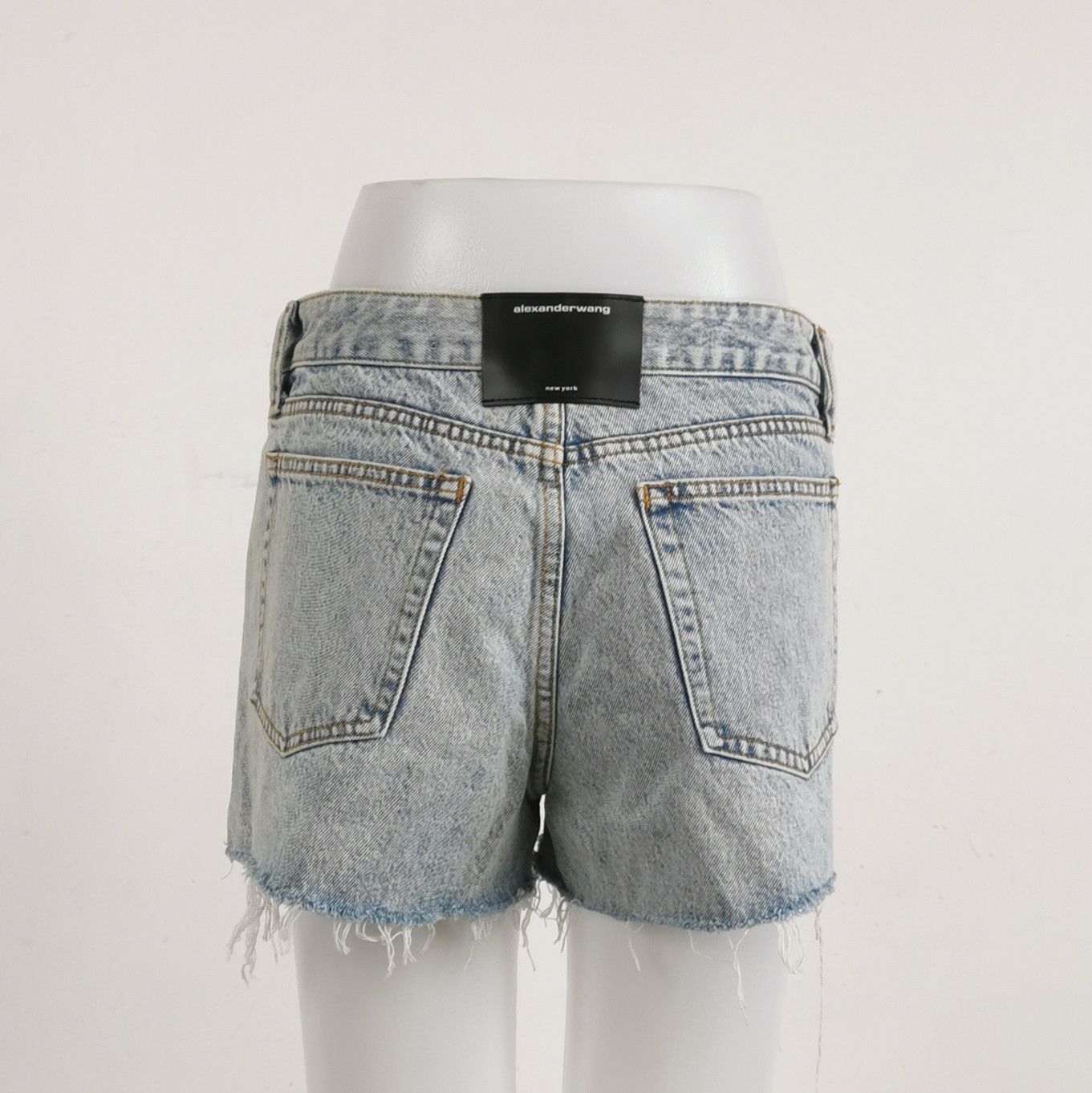 Alexander Wang Alexander Wang Light Wash Denim Shorts Size 28 Size 28" / US 6 / IT 42 - 2 Thumbnail