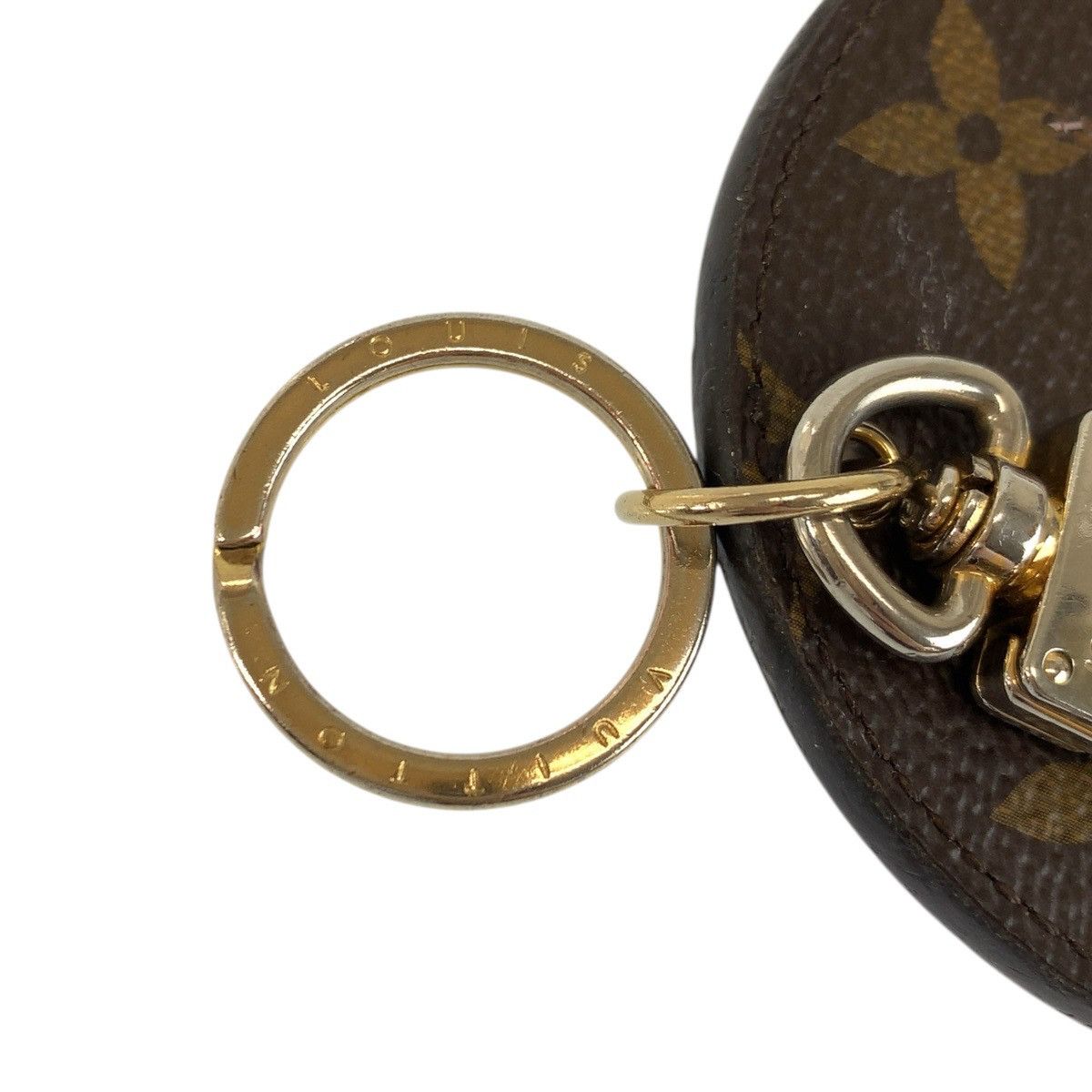 Louis Vuitton Louis Vuitton Louis Vuitton Monogram Key Holder Textile Charm M61932 DUTY FREE for USA Size ONE SIZE - 5 Thumbnail