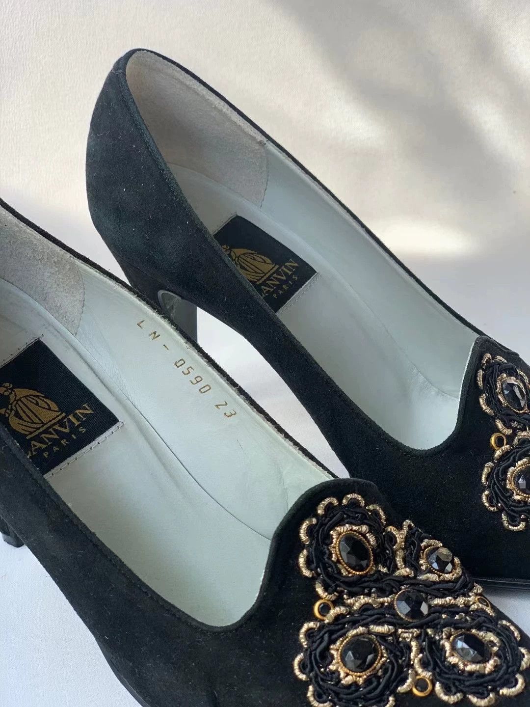 Lanvin Vintage LANVIN Suede Embroidered Heels Size US 5 / IT 35 - 3 Thumbnail
