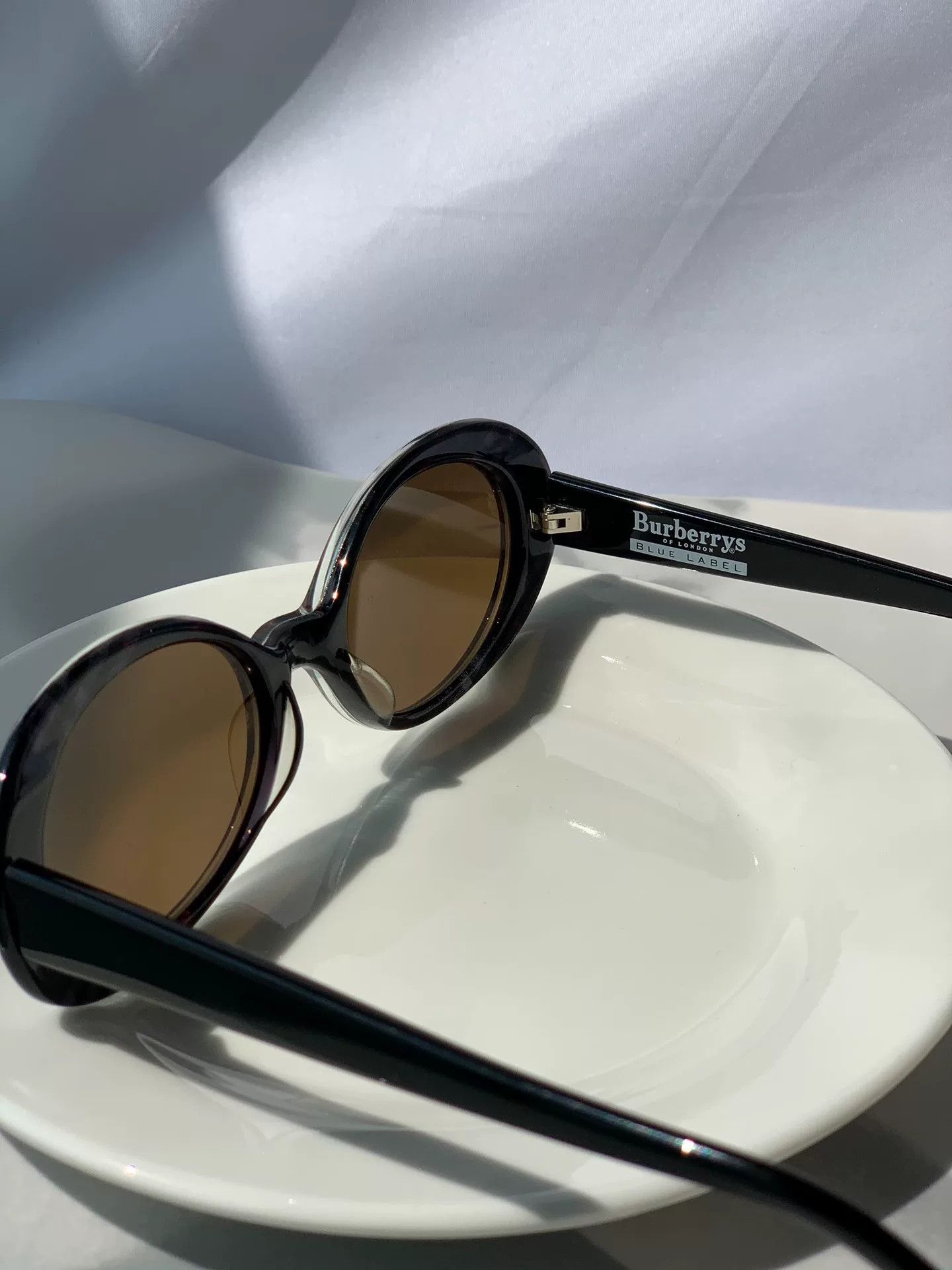 Burberry Burberry Vintage Sunglasses Size ONE SIZE - 6 Thumbnail