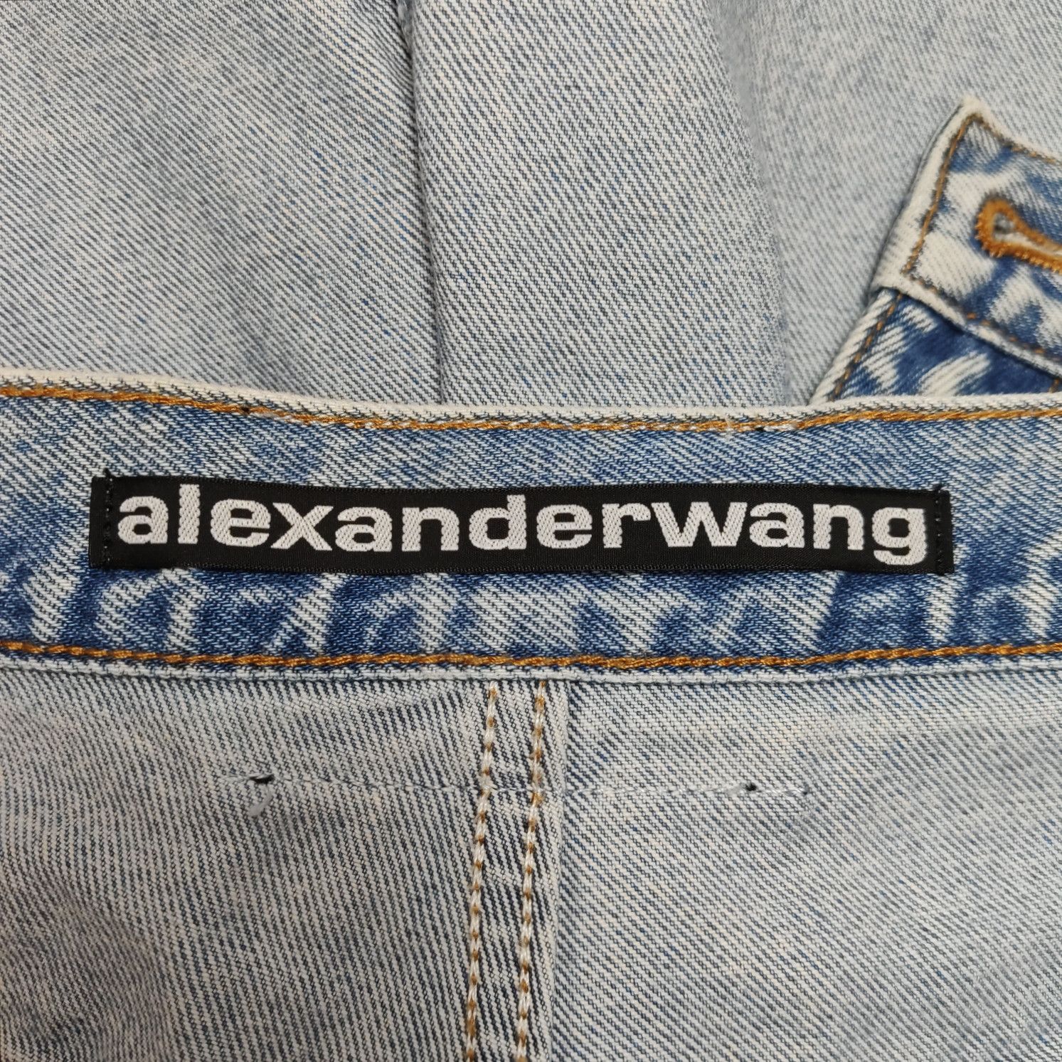 Alexander Wang Alexander Wang Light Wash Denim Shorts Size 28 Size 28" / US 6 / IT 42 - 5 Thumbnail