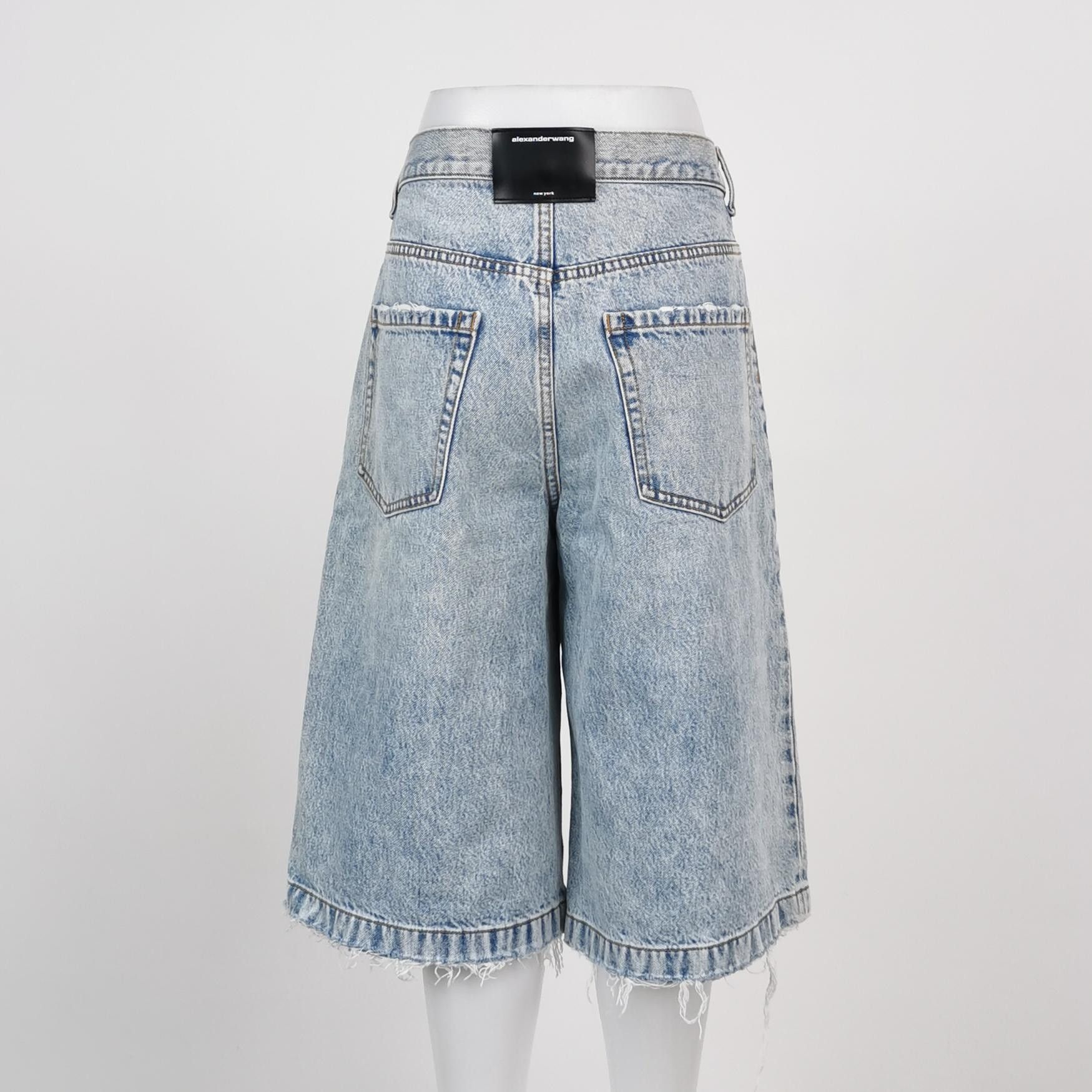 Alexander Wang Alexander Wang Light Wash Denim Shorts Size 28 Size 28" / US 6 / IT 42 - 2 Thumbnail