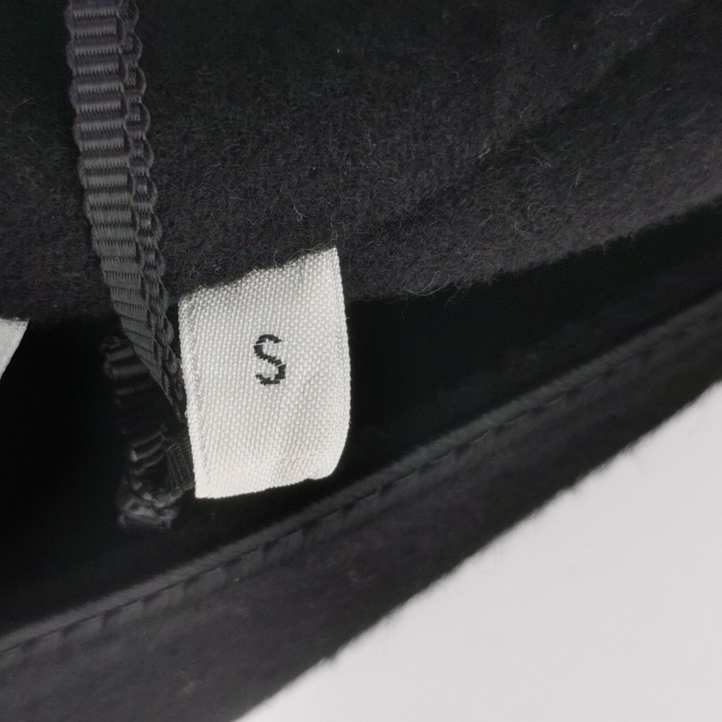 Celine Celine Black Cashmere Logo Cape Size S Size S / US 4 / IT 40 - 6 Thumbnail