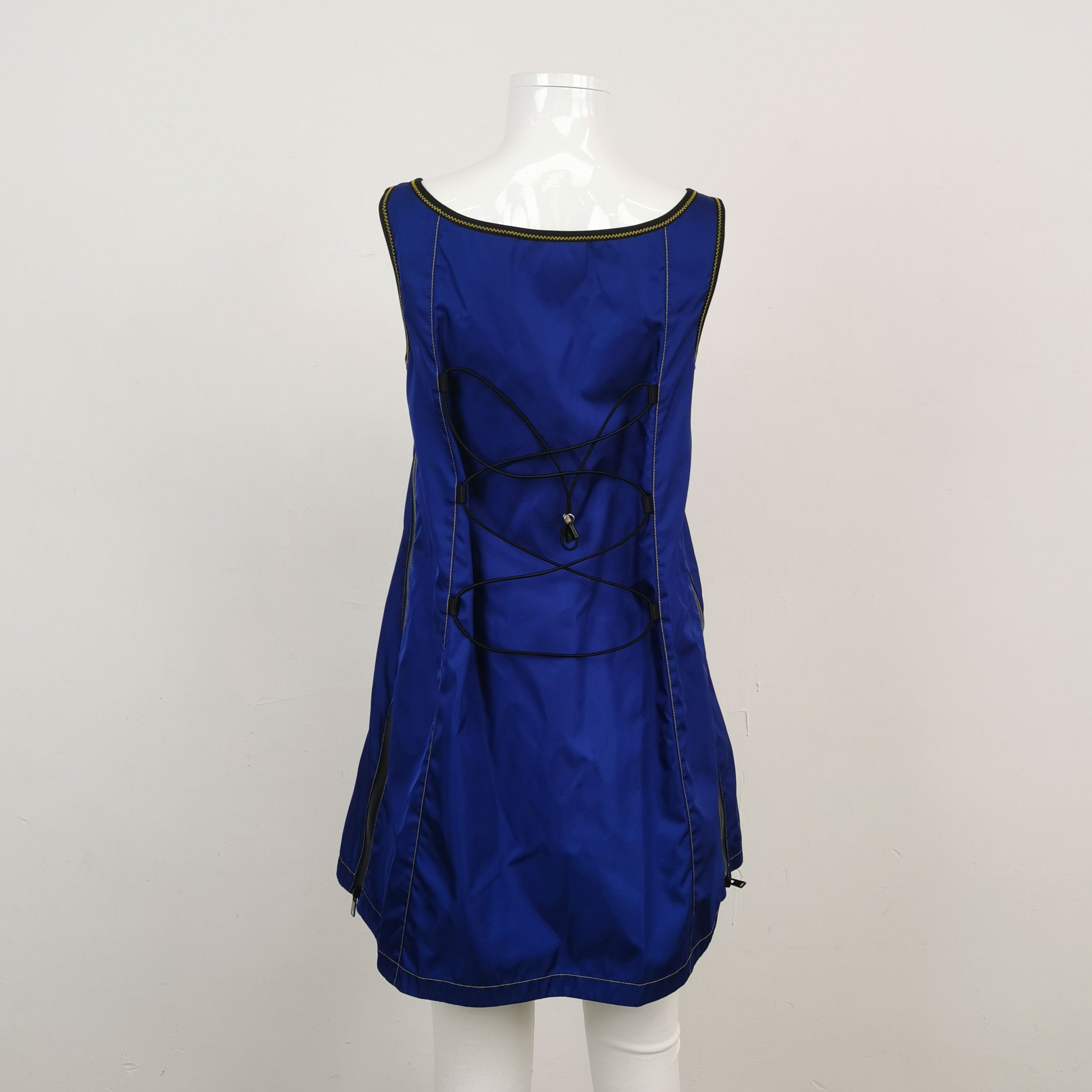 Prada Prada Logo Mini Dress Size 38 Size XS / US 0-2 / IT 36-38 - 2 Thumbnail