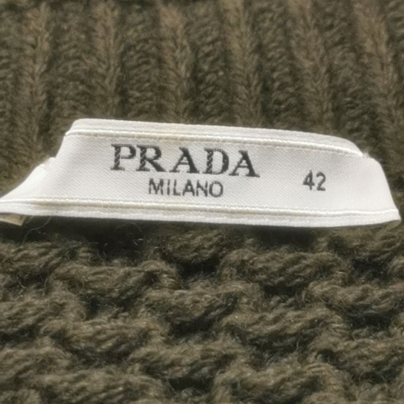 Prada Prada Virgin Wool Knit Shawl Size 42 Size M / US 6-8 / IT 42-44 - 4 Thumbnail