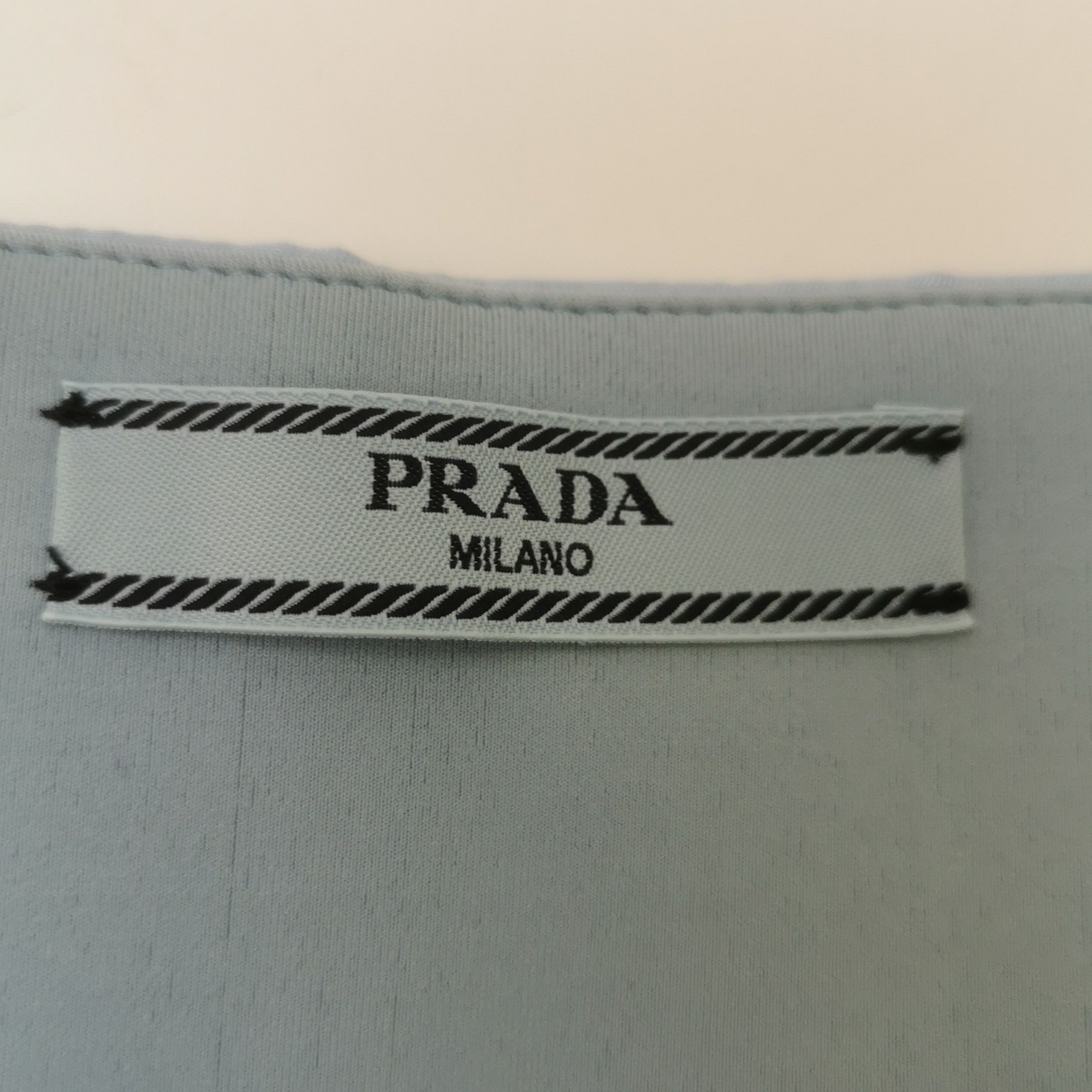 Prada Prada Logo Plaque Bandeau Top Size 38 Size XS / US 0-2 / IT 36-38 - 5 Thumbnail