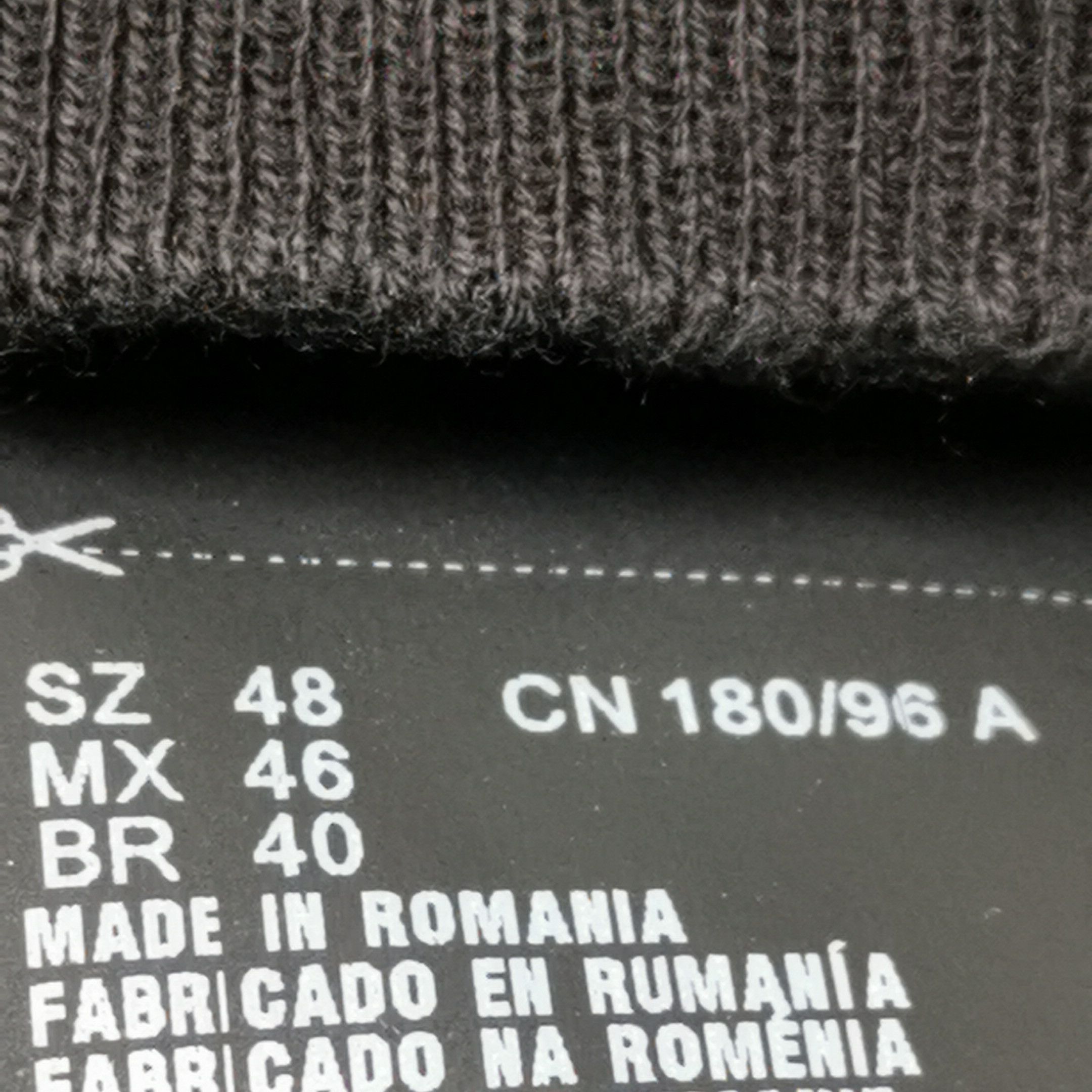 Prada Prada Long Sleeve Knit Polo Size 48 Size US M / EU 48-50 / 2 - 6 Thumbnail