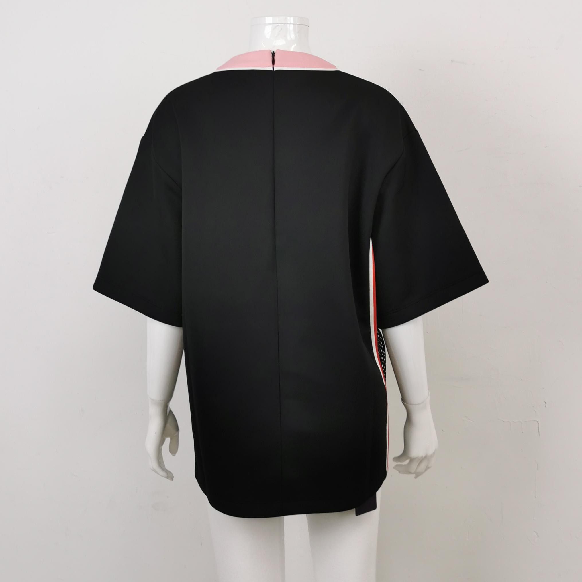 Prada Prada Logo Patch Short Sleeve T-Shirt Size L Size US L / EU 52-54 / 3 - 2 Thumbnail