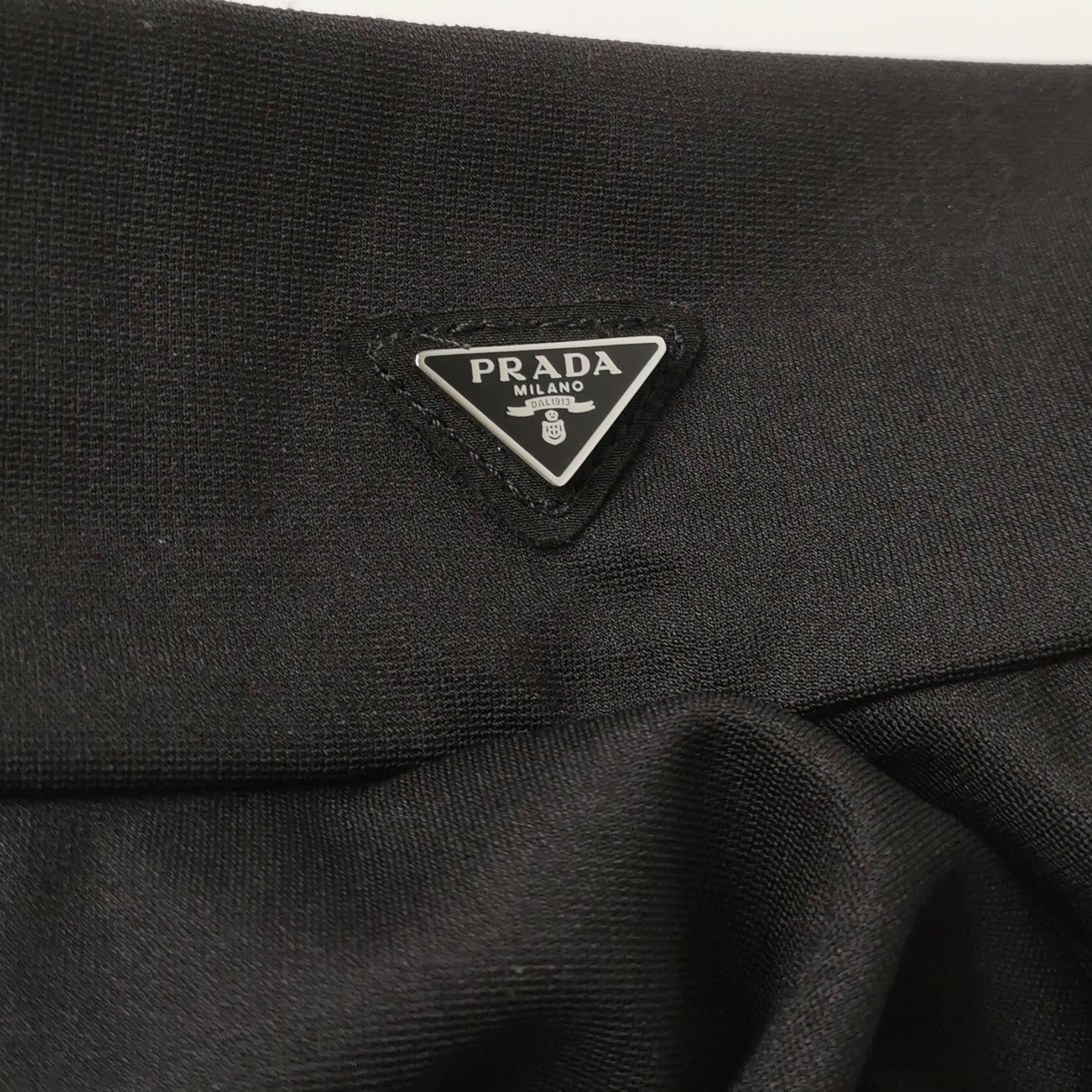 Prada Prada Logo Cutout Crop Top Size 40 Size S / US 4 / IT 40 - 3 Thumbnail