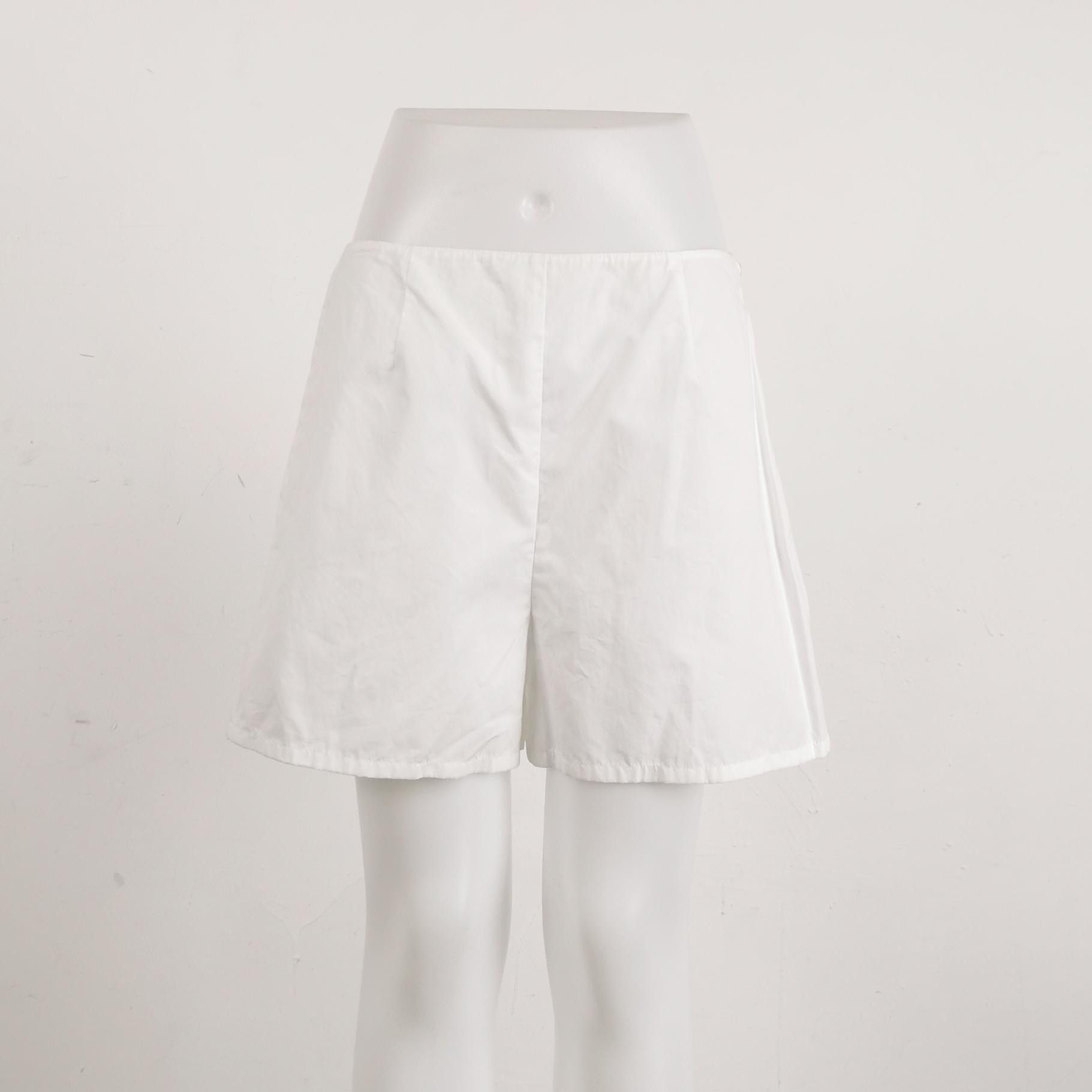 Prada Prada Eyelet Cotton Shorts Size IT 42 Size 28" / US 6 / IT 42 - 3 Thumbnail