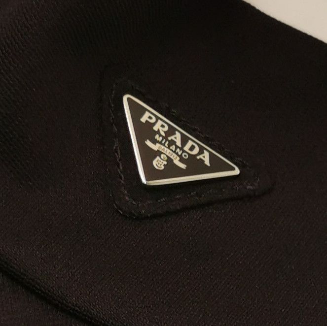 Prada Prada Logo Cutout Long Sleeve Top Size 42 Size M / US 6-8 / IT 42-44 - 3 Thumbnail